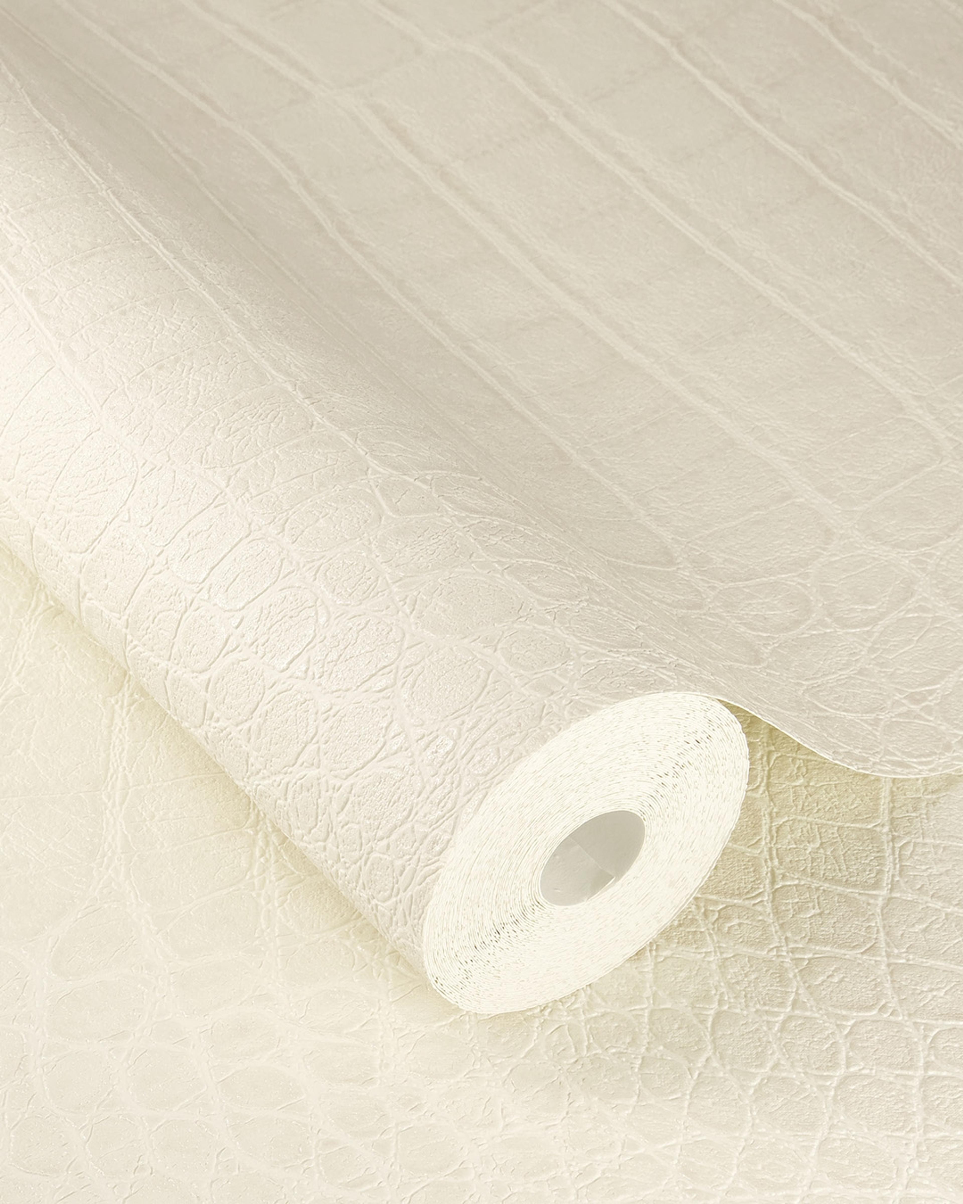 Serengeti 751321 tapet med djur mönster i vit. Från kollektionen Serengeti. Nonwoven-material med förskjuten passning. Passar i vardagsrum och matsal.
