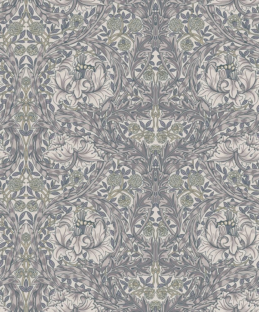African Marigold, blågrå tapet tapet från Midbec med botaniskt, blommigt mönster i blå och beige. Från kollektionen Hidden Treasures vol 1. Nonwoven-material med rak passning.