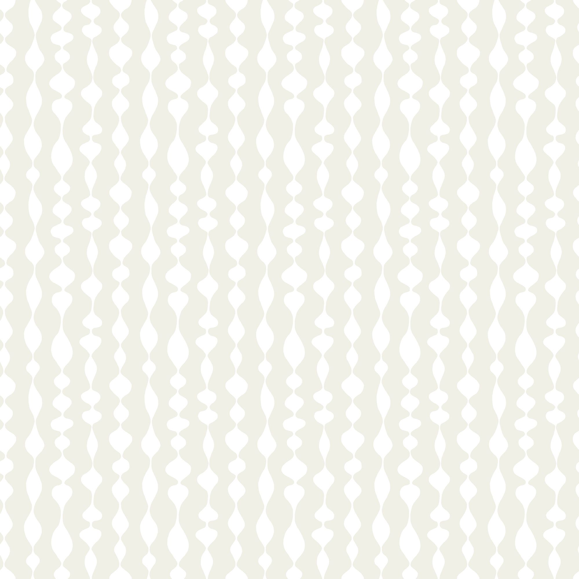 Margaret Rose vit tapet med grafiskt mönster i vit. Från kollektionen Gammalsvenska klassiker 1850–1950. Nonwoven-material med rak passning.