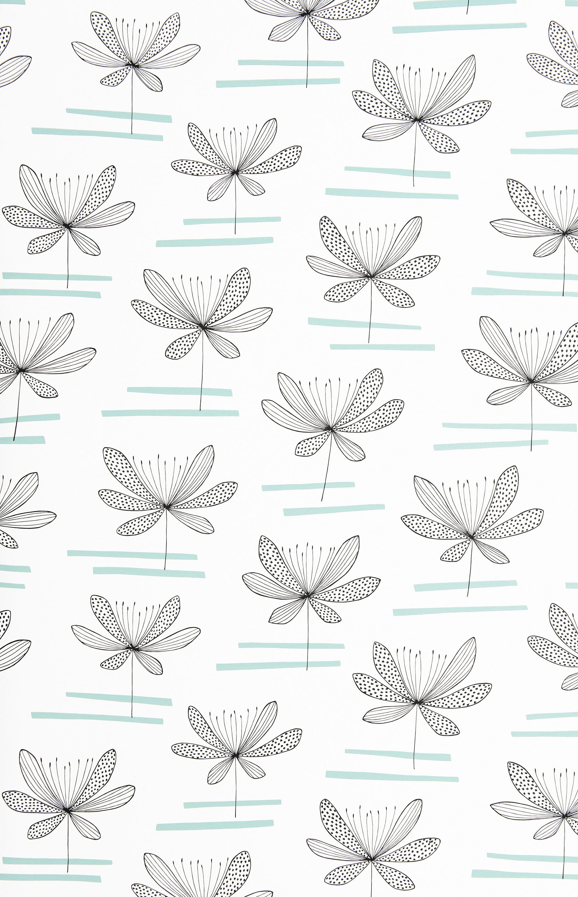 Water Lily tapet från Midbec med blommigt mönster i vit och grön. Från kollektionen Seven Sisters. Nonwoven-material med förskjuten passning.