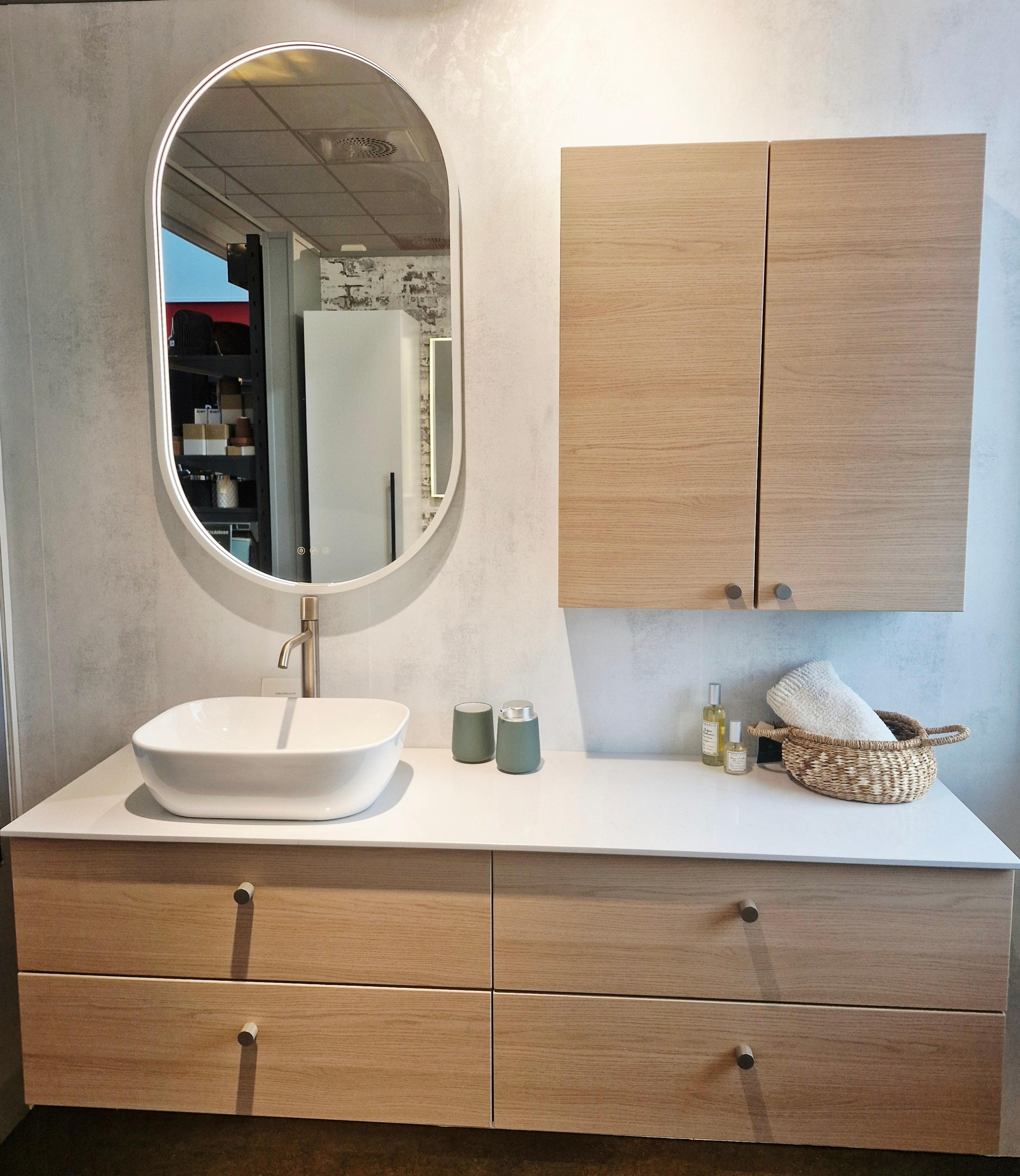 Dansani Inzo med benkeplate Silestone