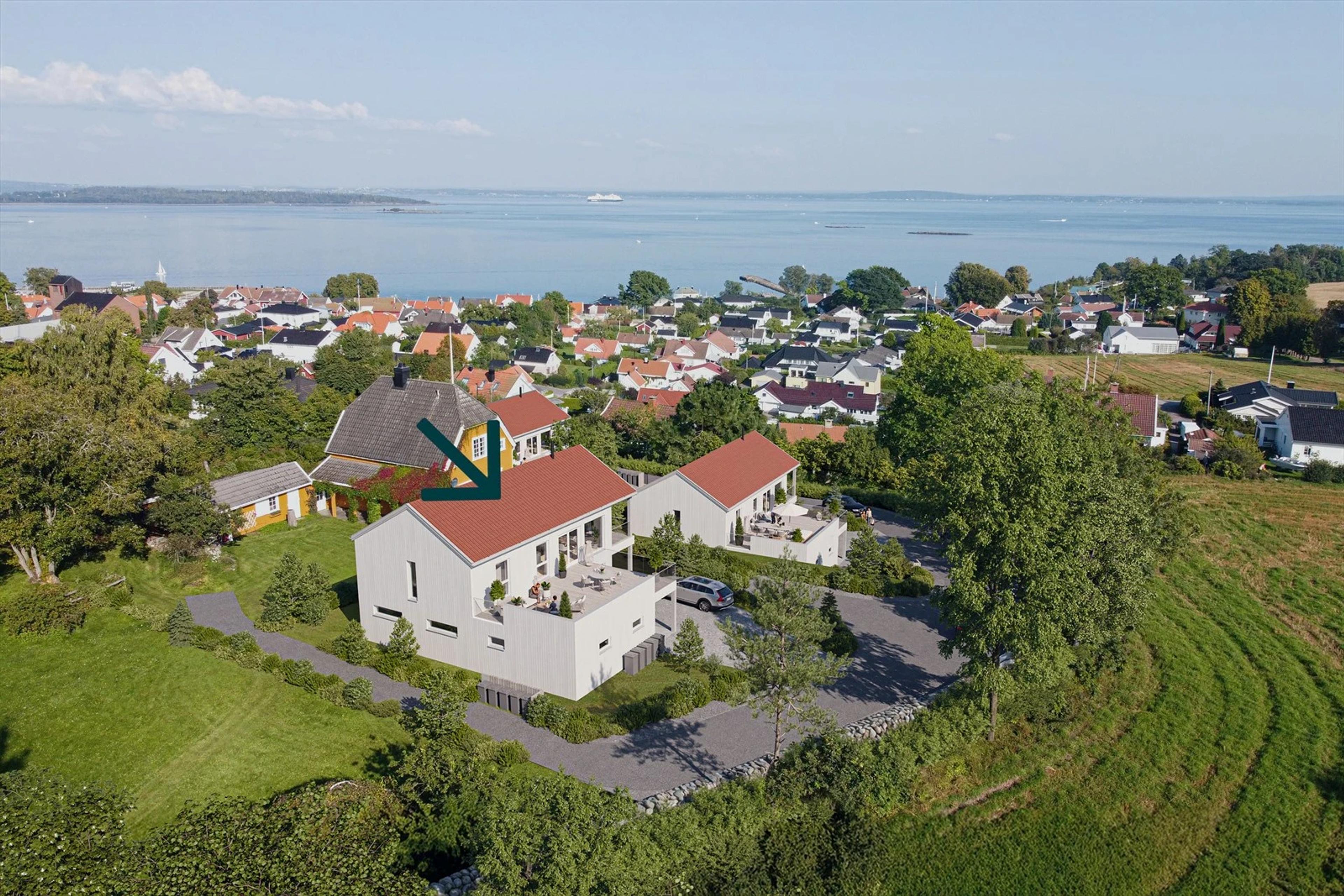 Enebolig med fantastisk utsikt og flott kveldsol