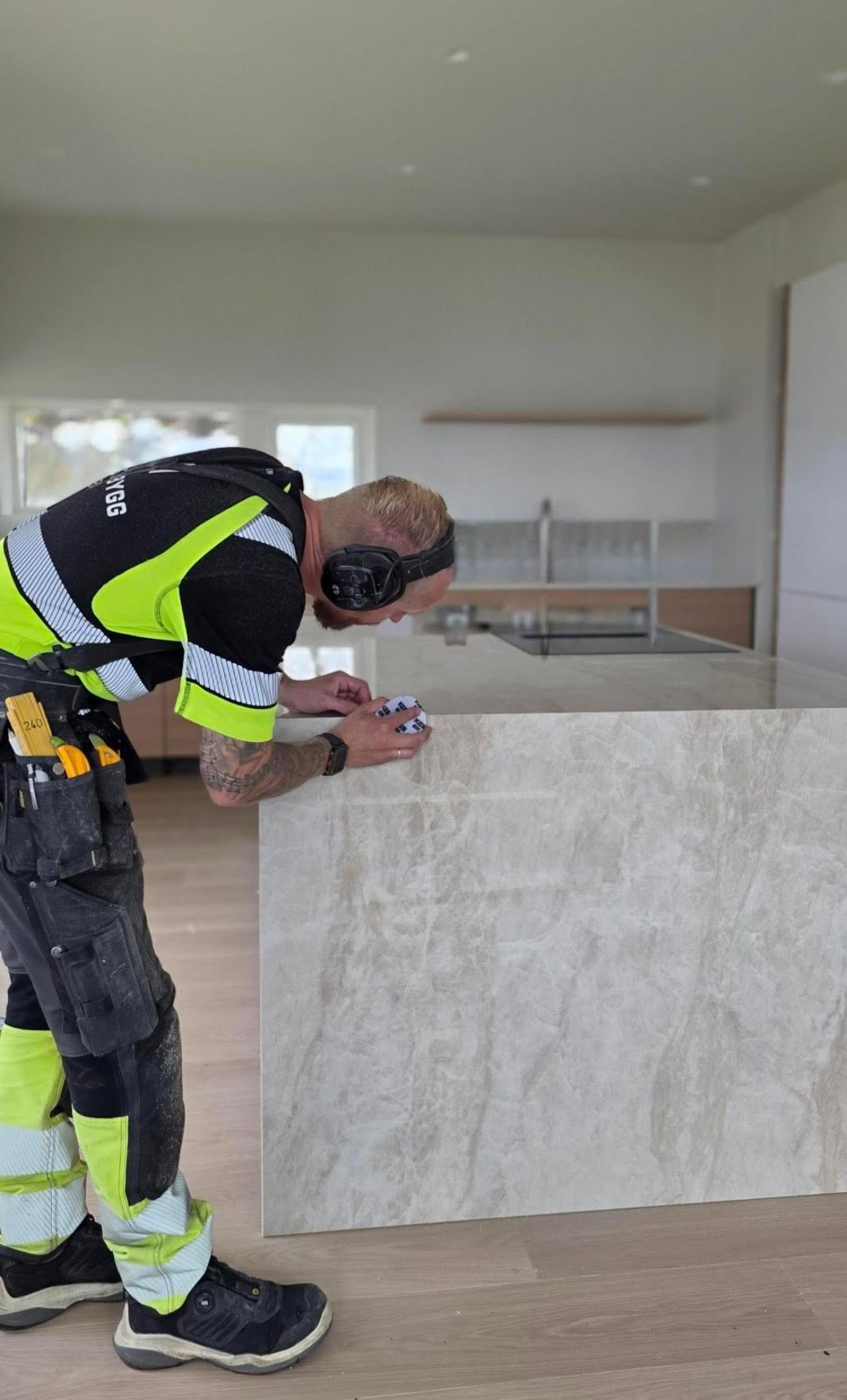 Dekton broløsning monteres