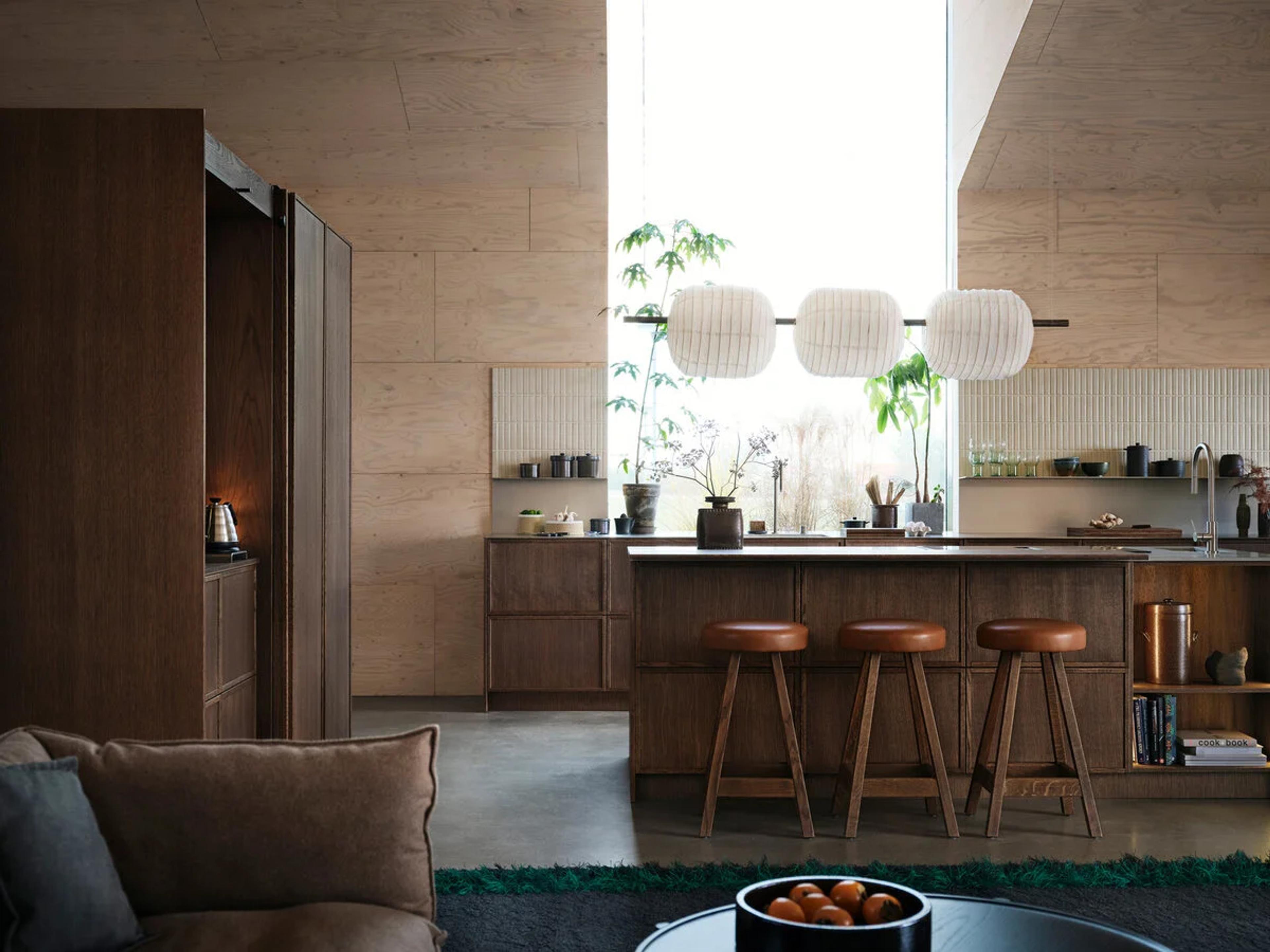 Mørkt tre kjøkken fra Drømmekjøkkenet - Mood