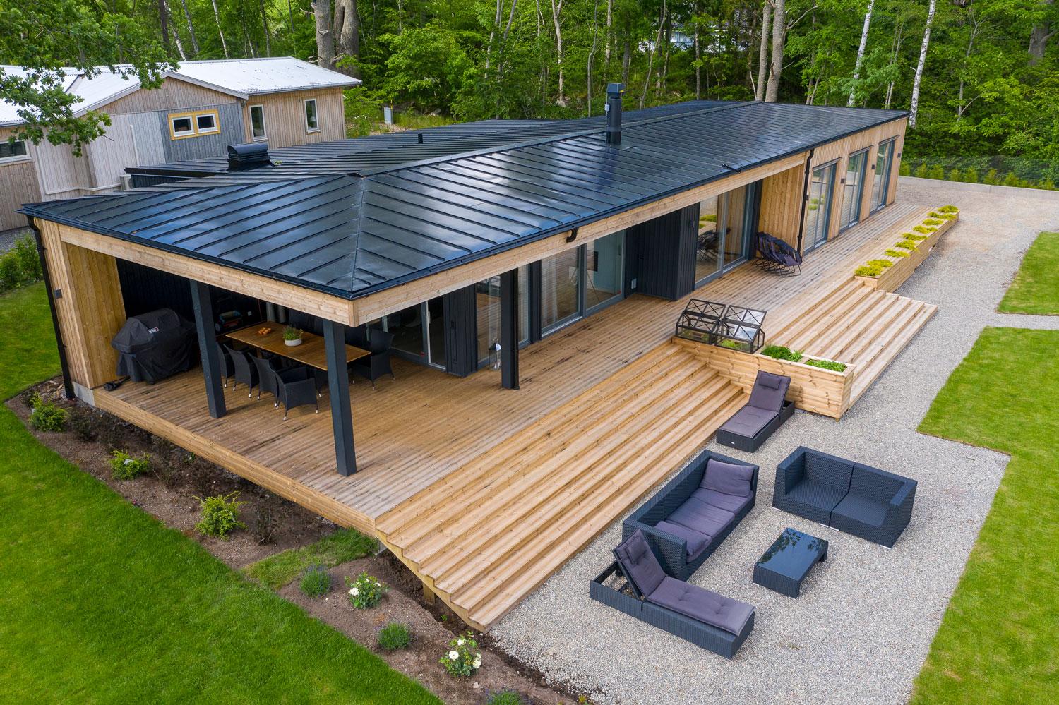 Solceller integrert i taket fra Lindab