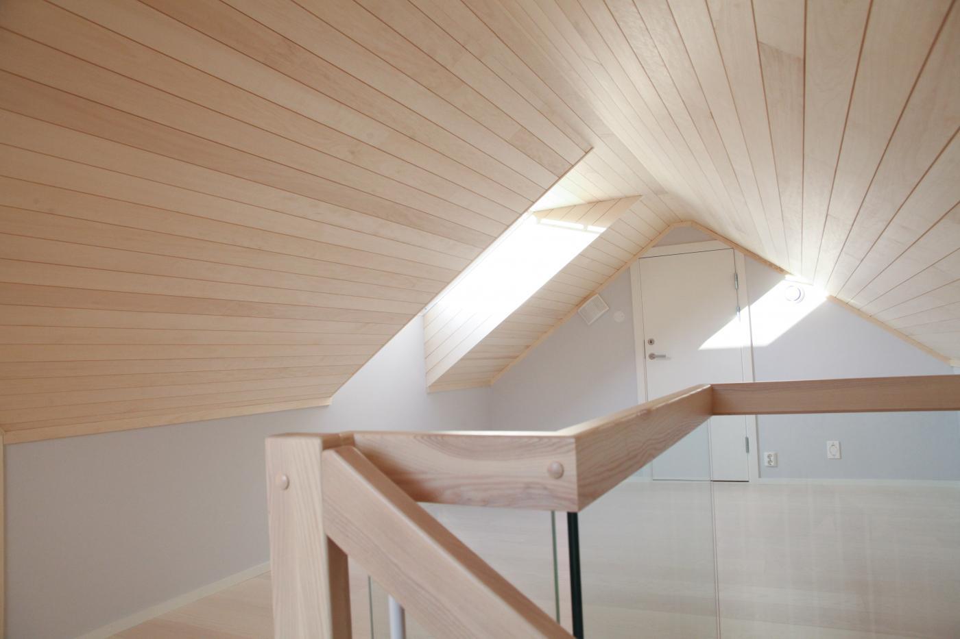 Hems med takvindu levert av Velux.