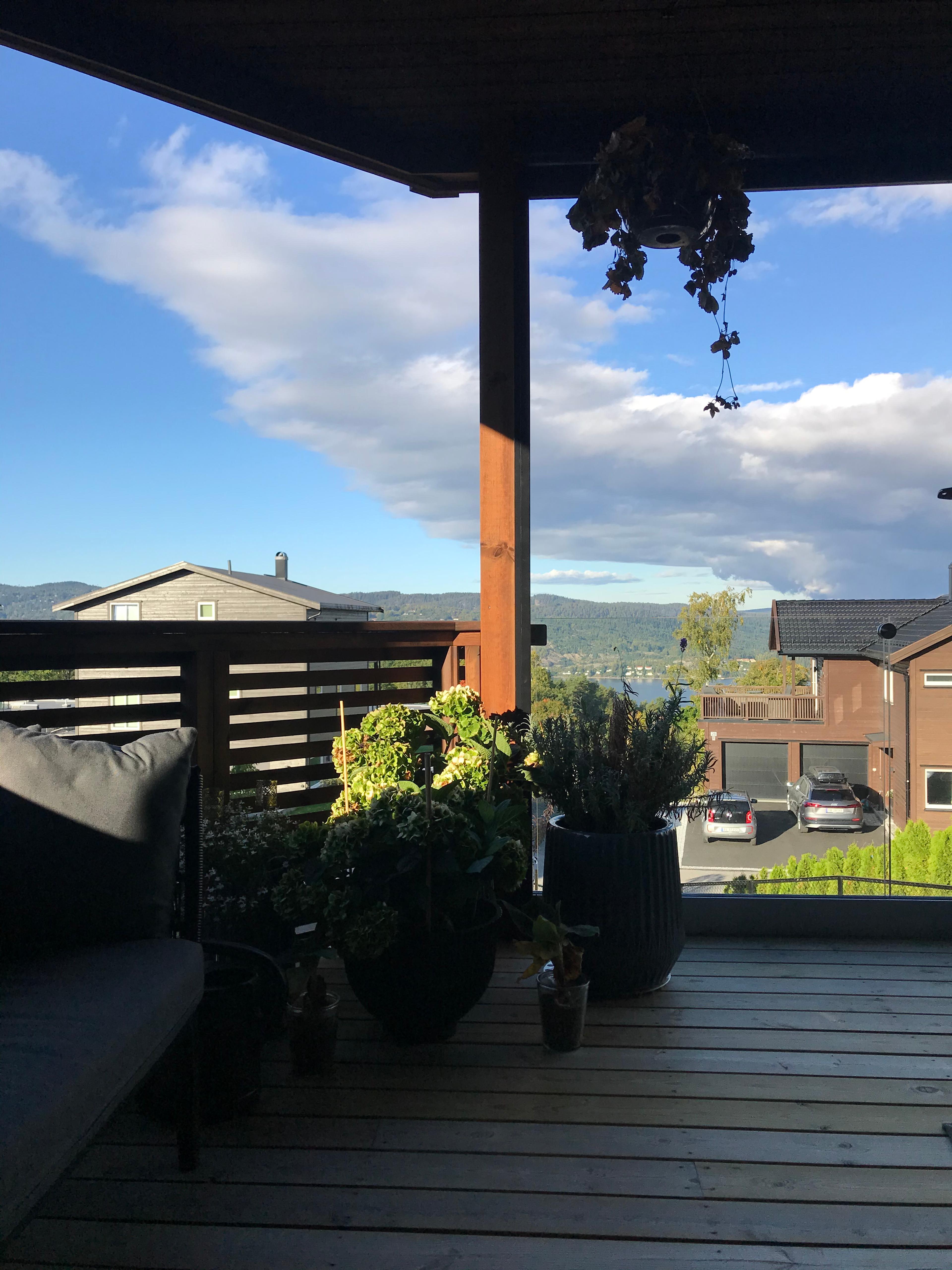 Utsikt fra terrasse.