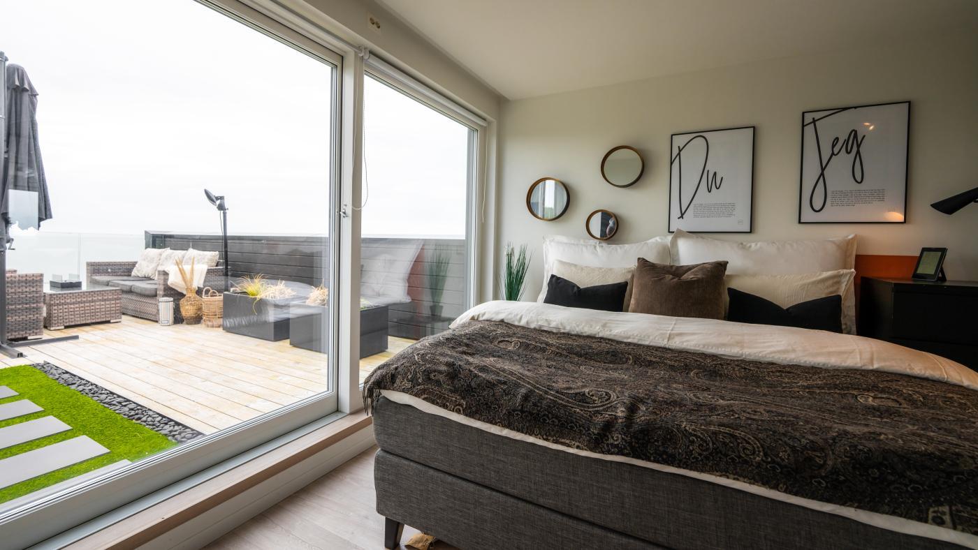 Soverom med skyvedør til veranda