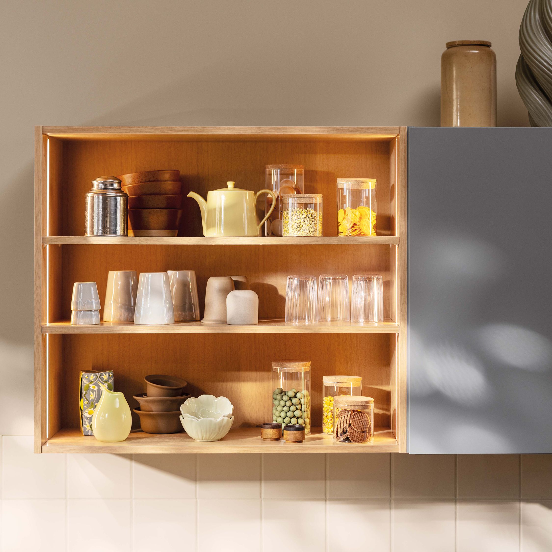 HTH kjøkkenløsning med åpne hyller