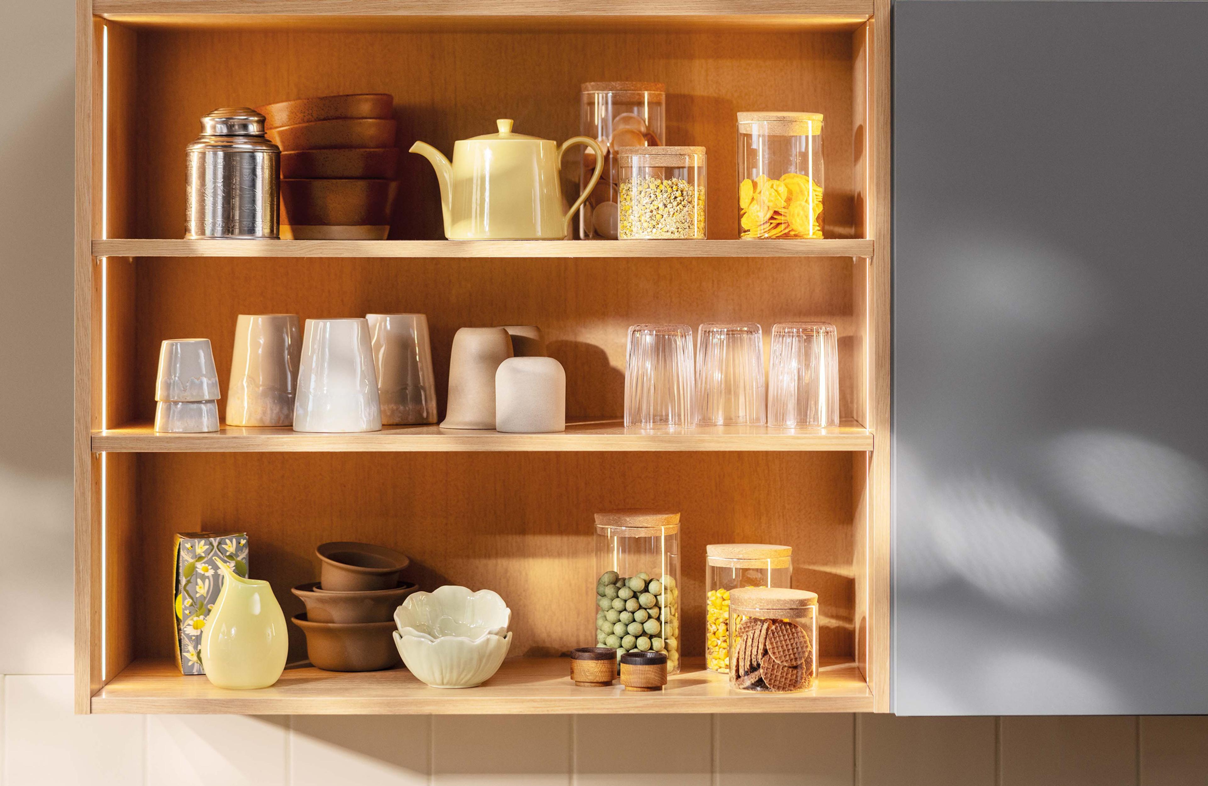 HTH kjøkkenløsning med åpne hyller