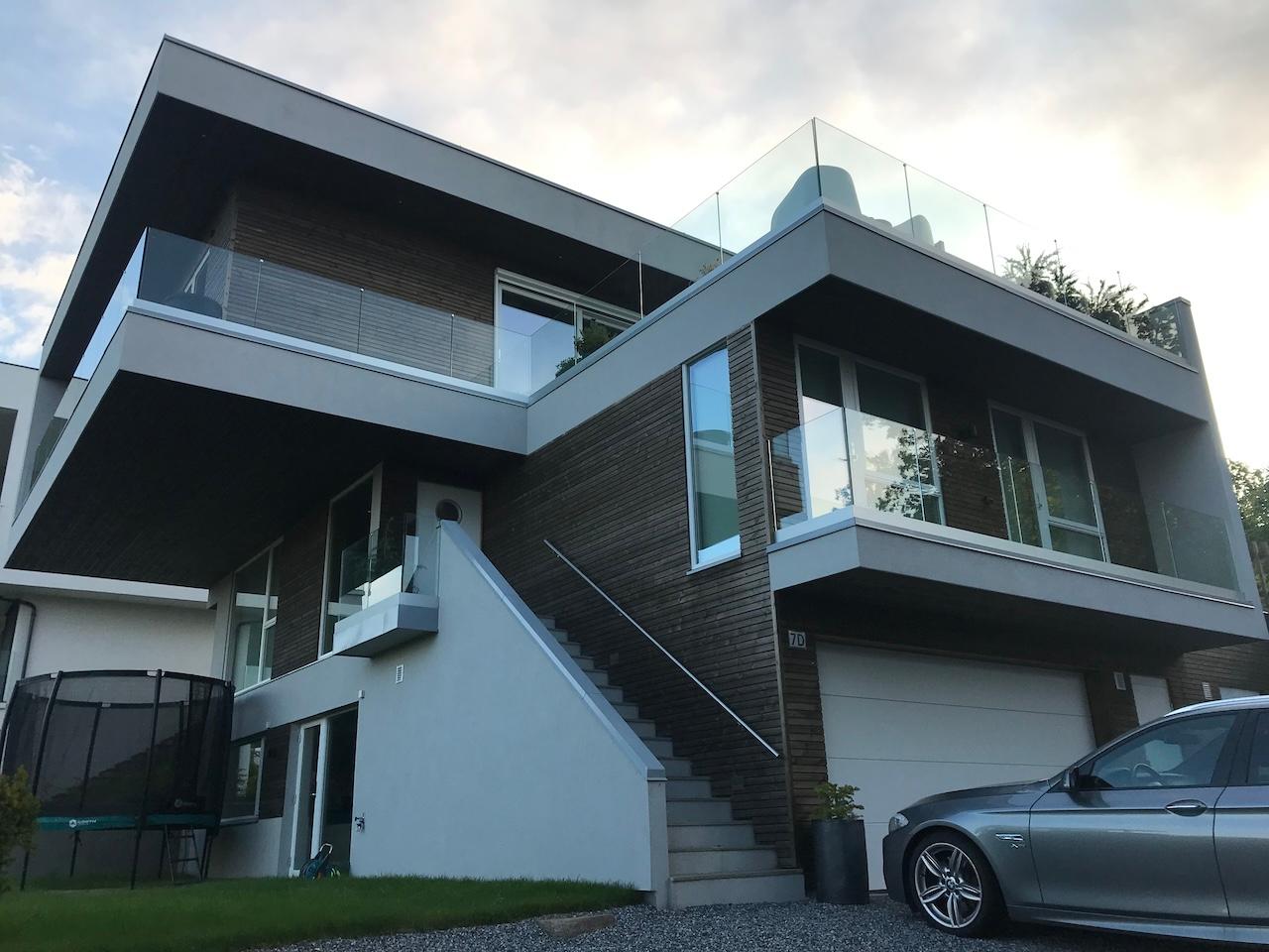 Funkishus med garasje