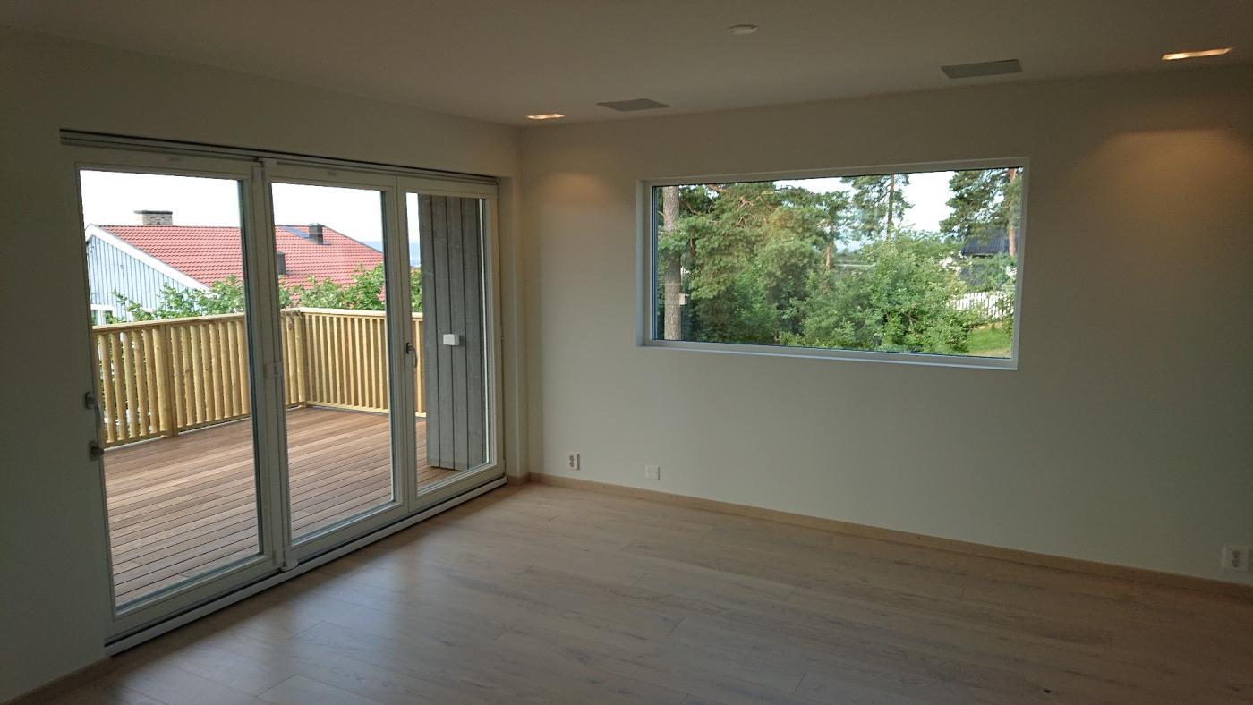 Foldedør mellom stue og terrasse