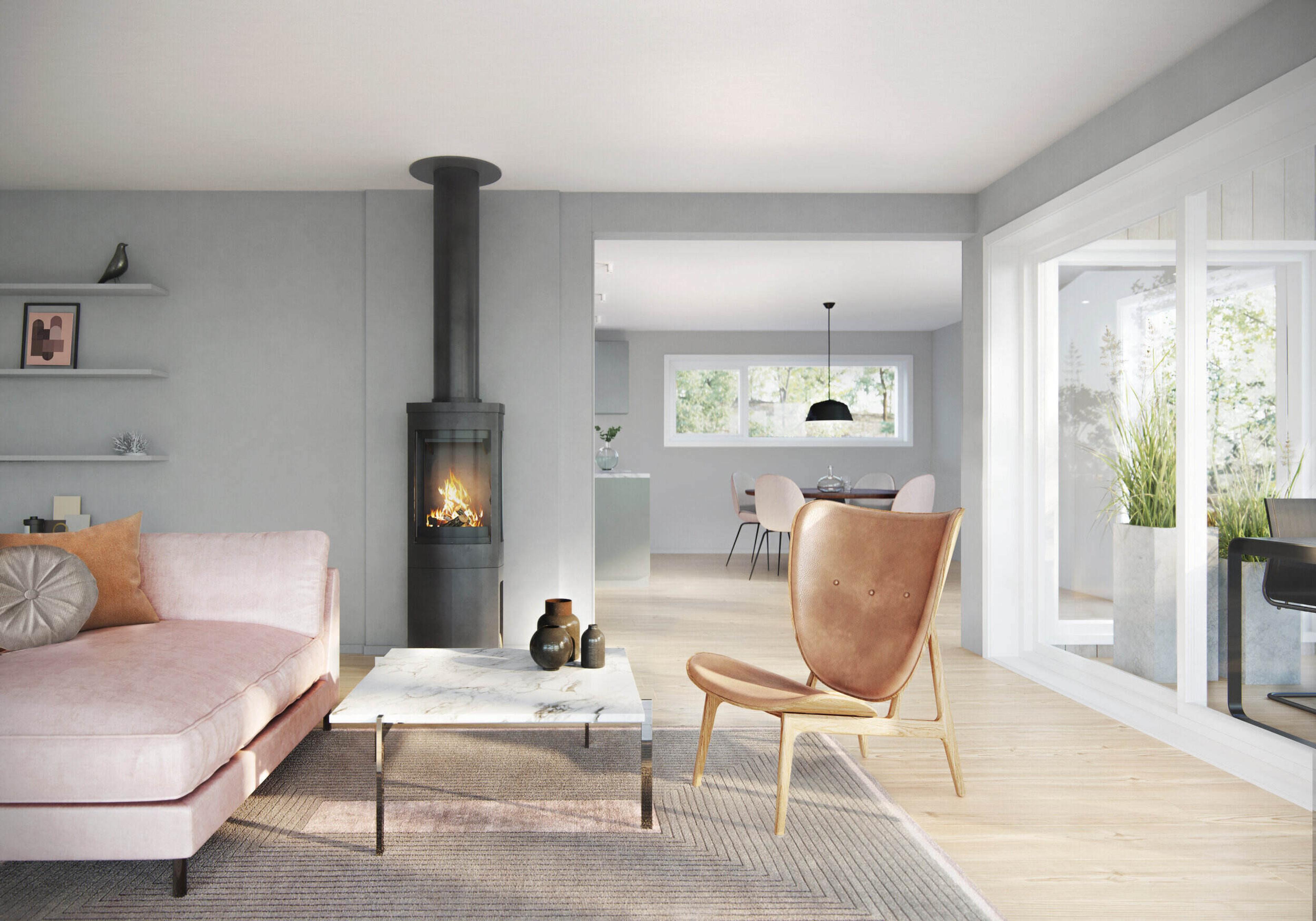 Lysegrå stue med svart peis, rosa sofa og beige lenestol