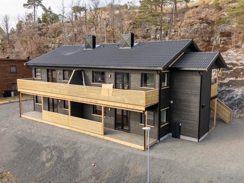 Nye flotte leiligheter i Tjennheia! Utsikt til vann og nær sentrum!