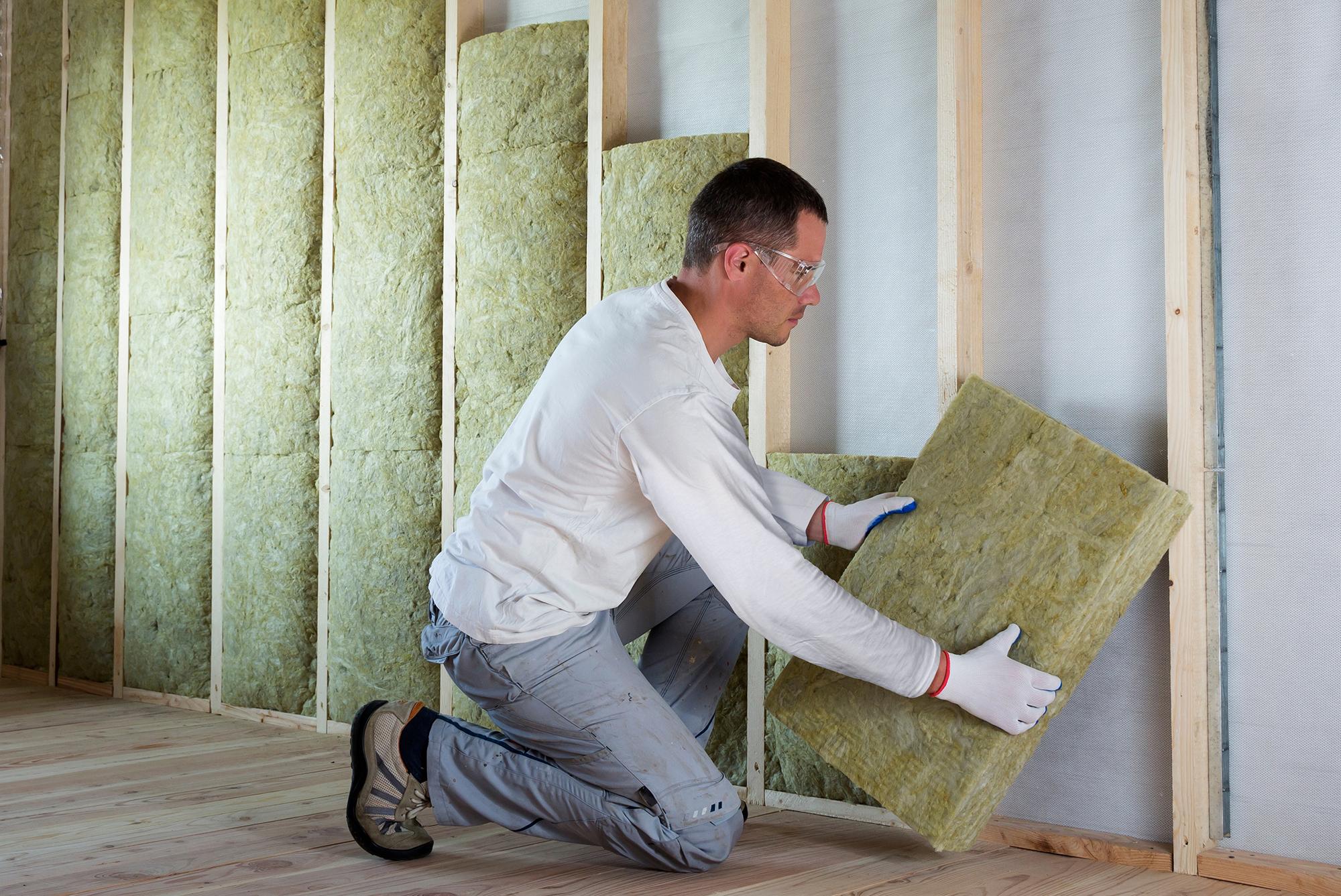 Innvendig isolasjonsarbeid med Rockwool