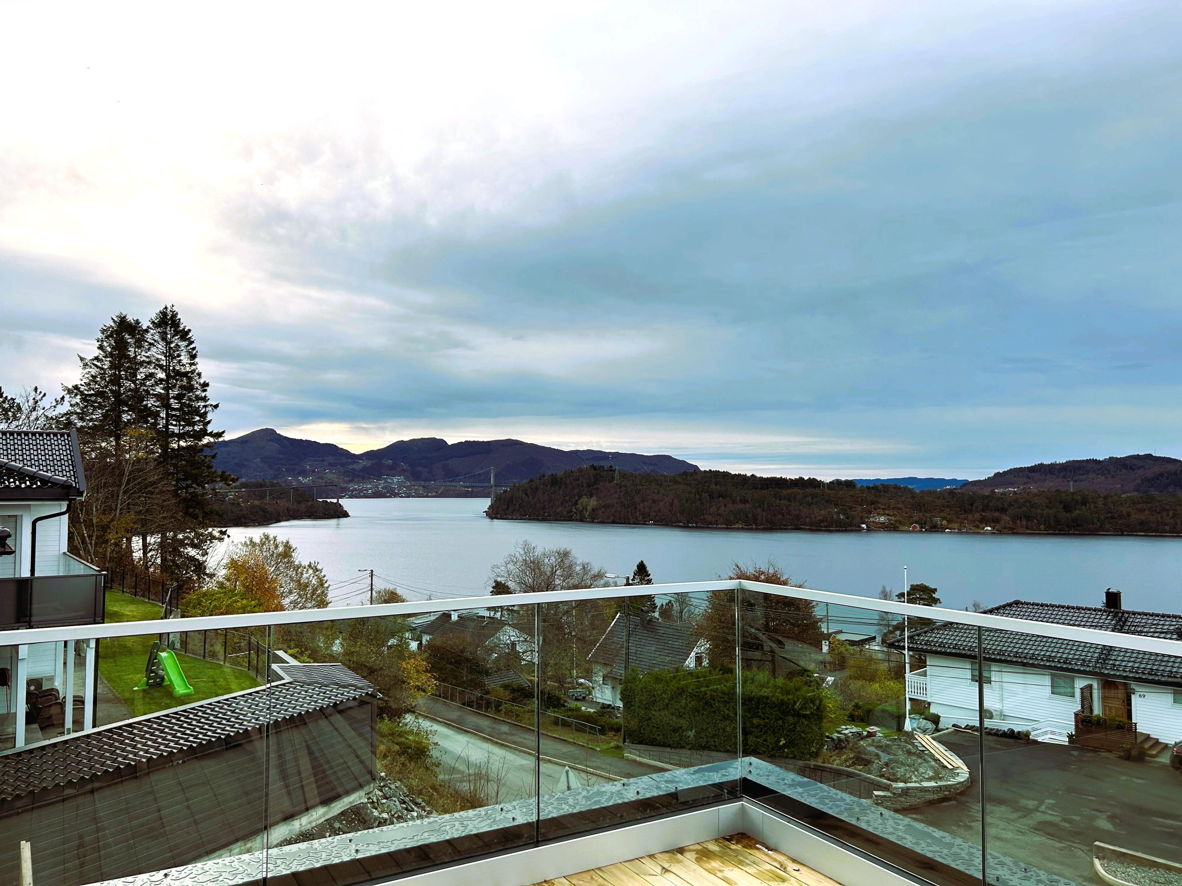 Dette kan bli din utsikt! Bildet er tatt fra takterrassen.