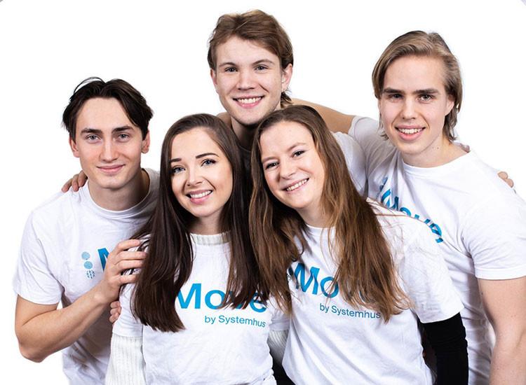 Bikuben består av Jakob, Stin, Mathias, Rakel og Edgar.