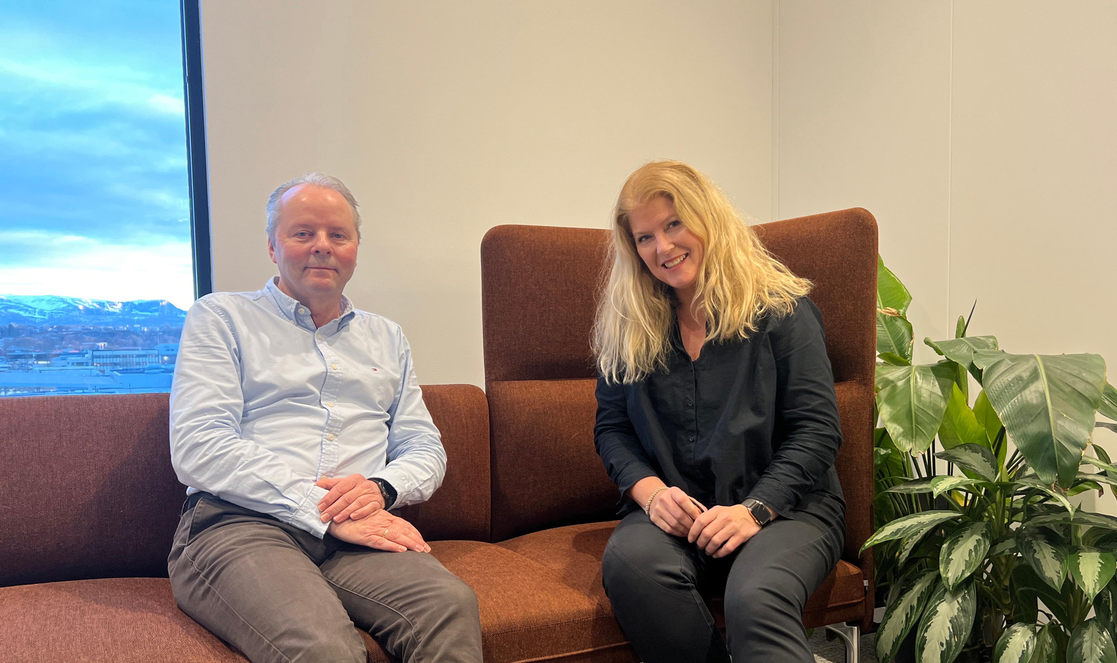 Kjededirektør Trond Lie, og salgs- og markedssjef i Systemhus - Birgitte Andersen