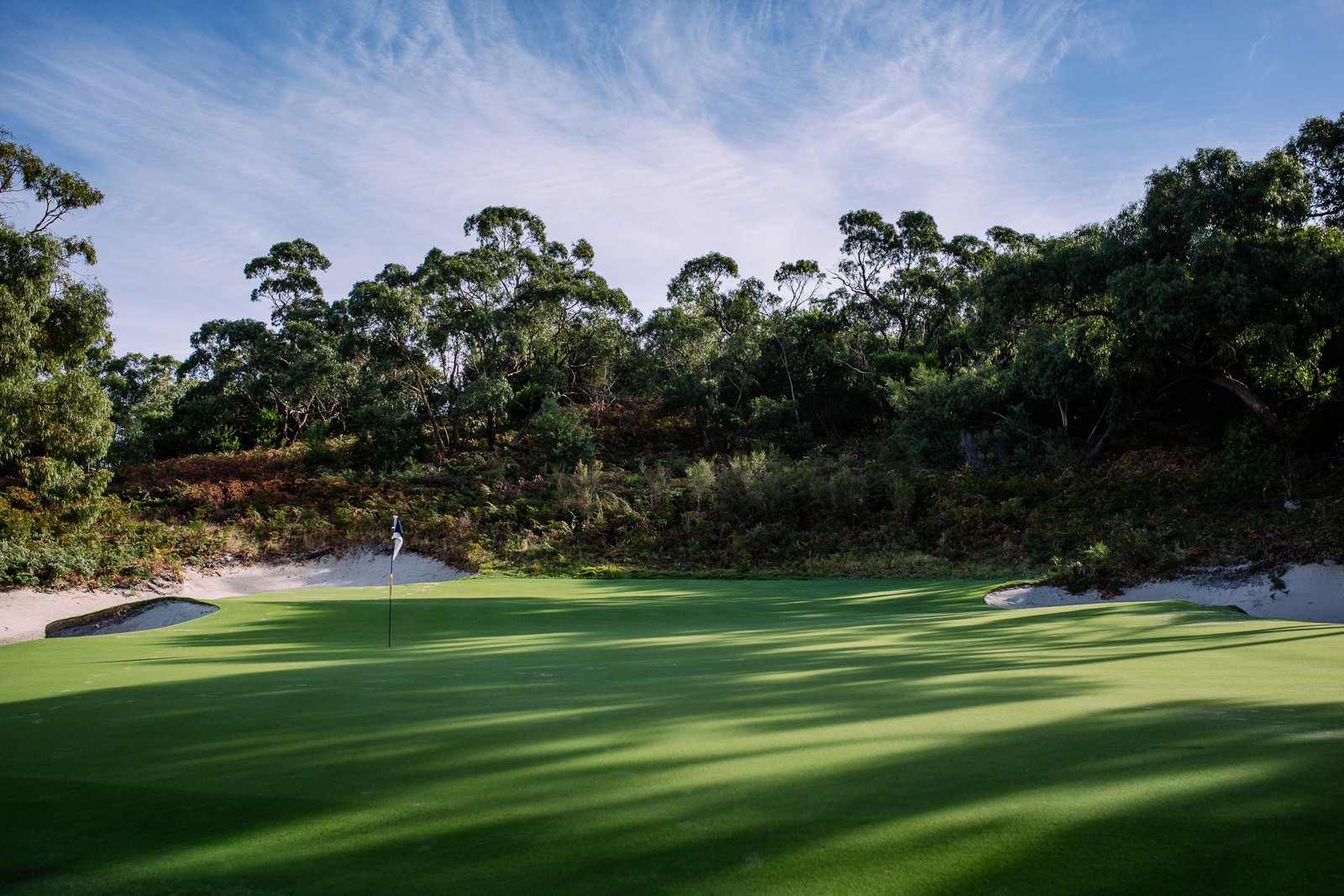 Peninsula Kingswood golf course — image 1