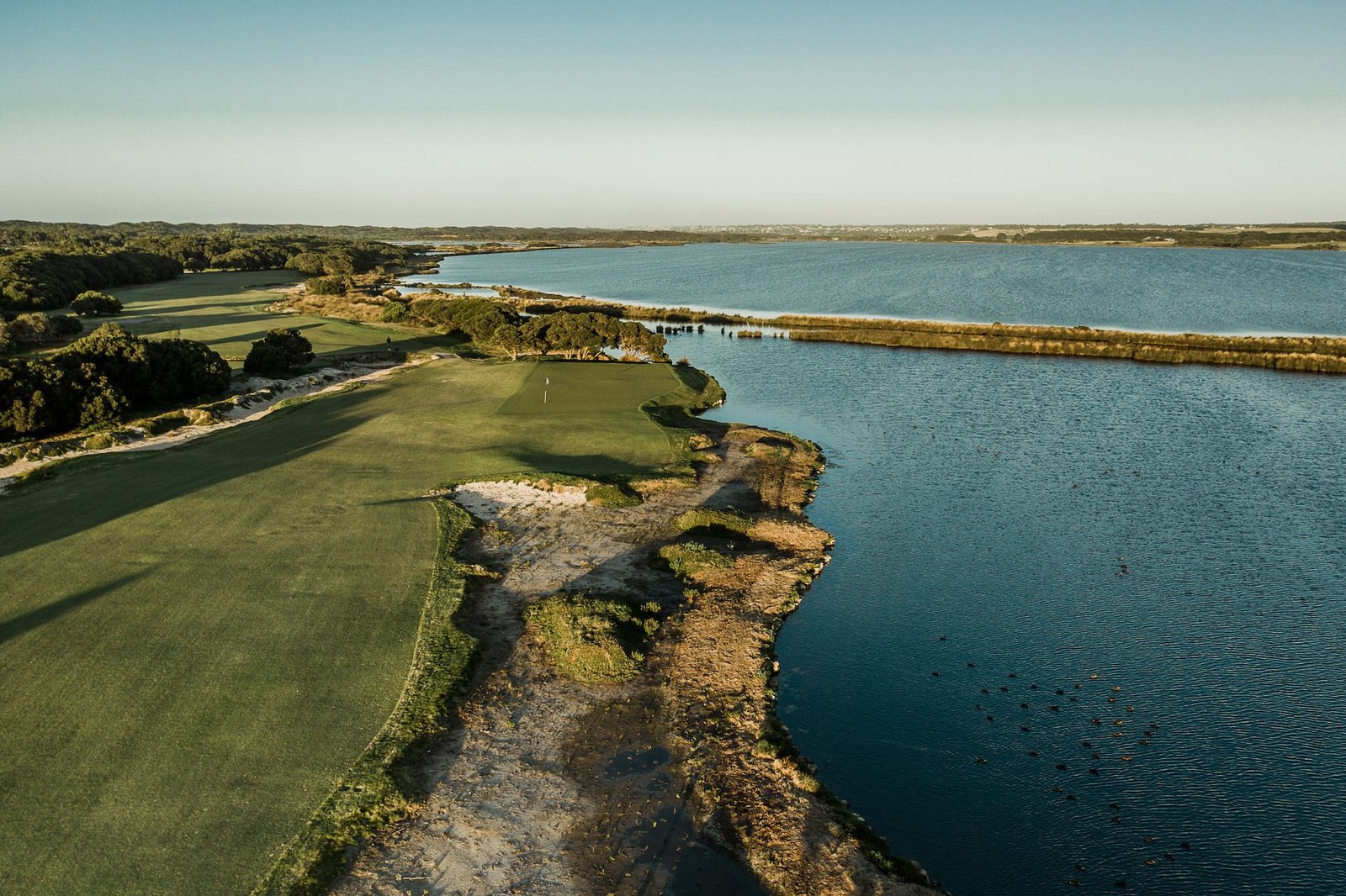 Lonsdale Links golf course — image 9