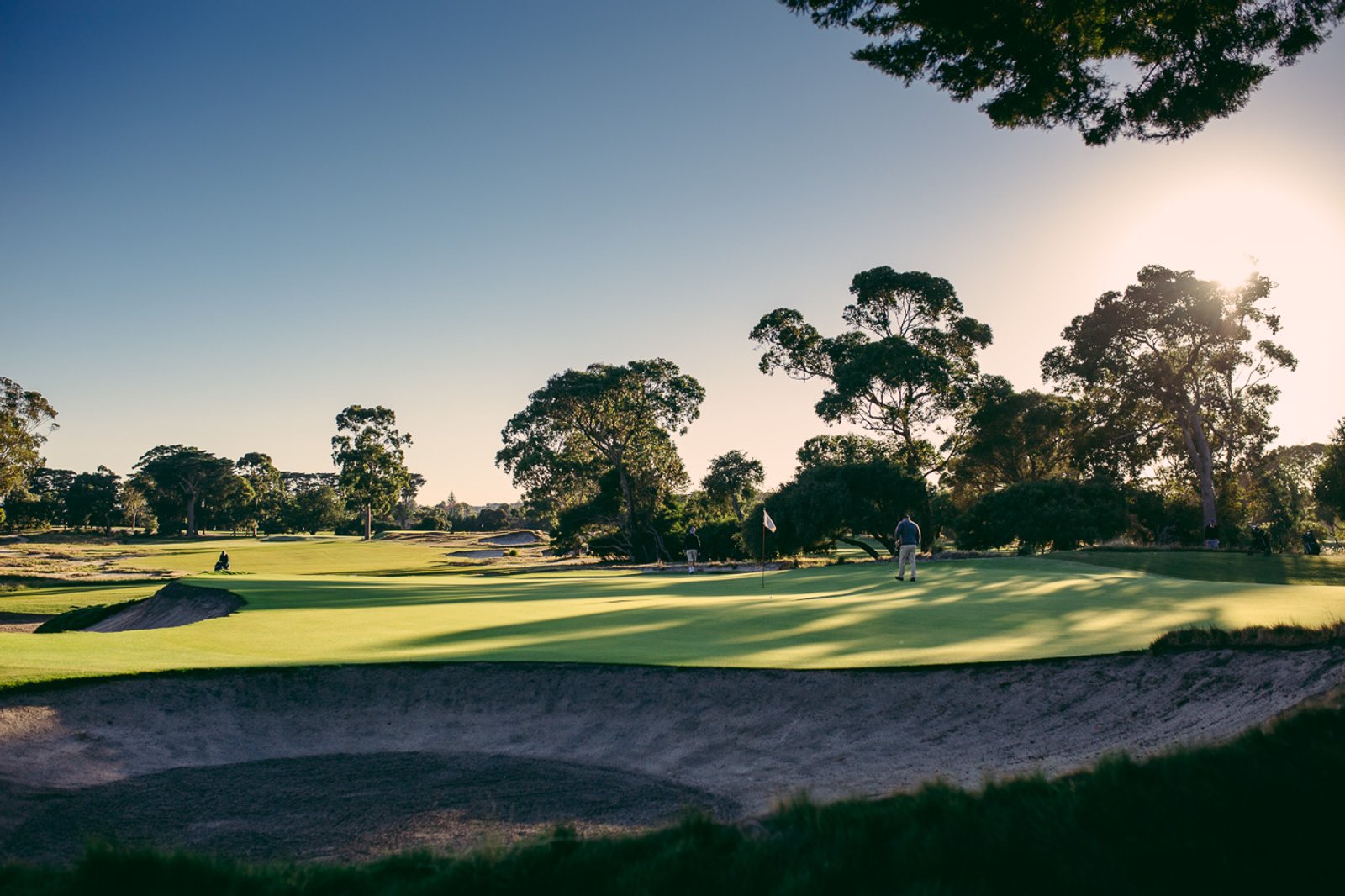 Victoria golf course — image 9