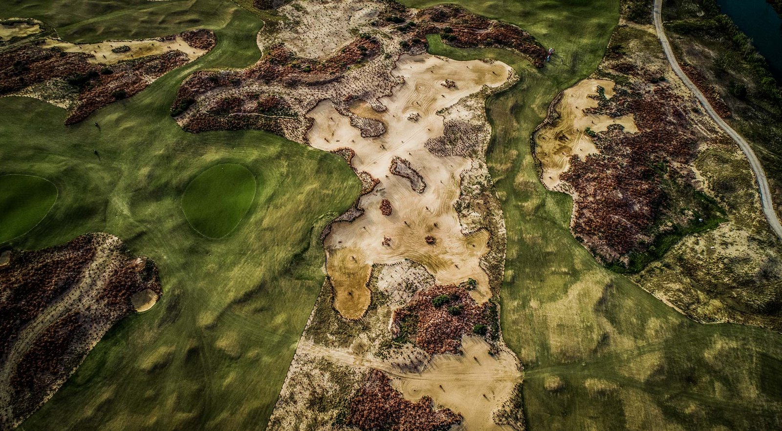 Yangtze Dunes golf course — image 1