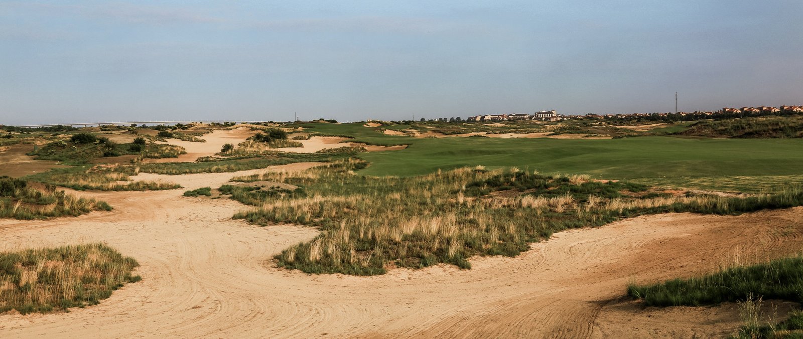 Yangtze Dunes golf course — image 4
