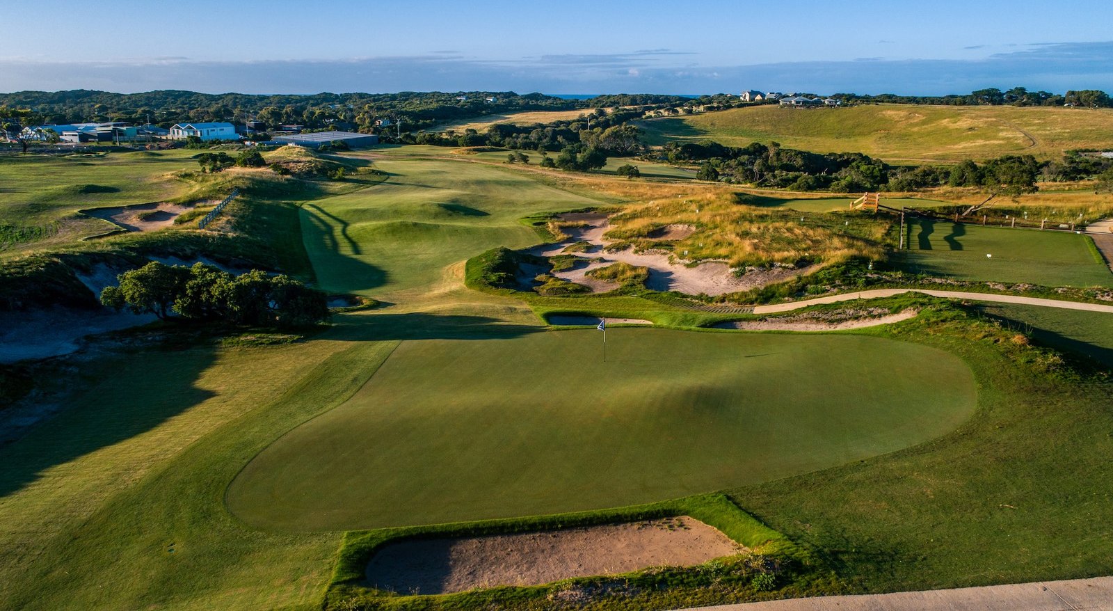 Lonsdale Links golf course — image 5