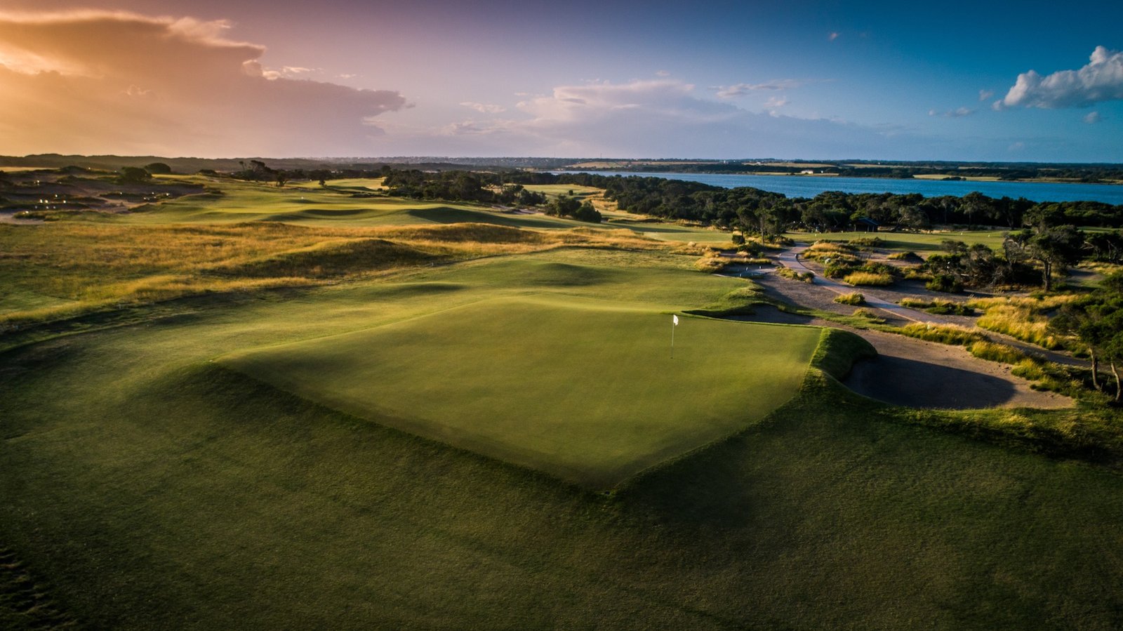 Lonsdale Links golf course — image 7