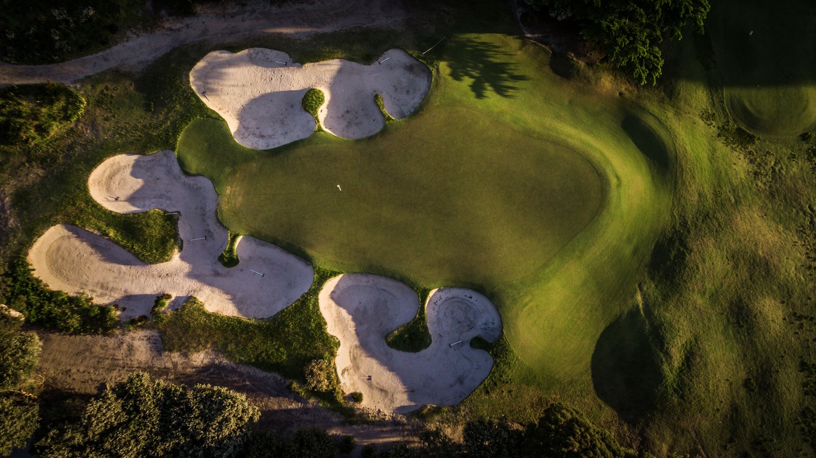 Kingston Heath golf course — image 6