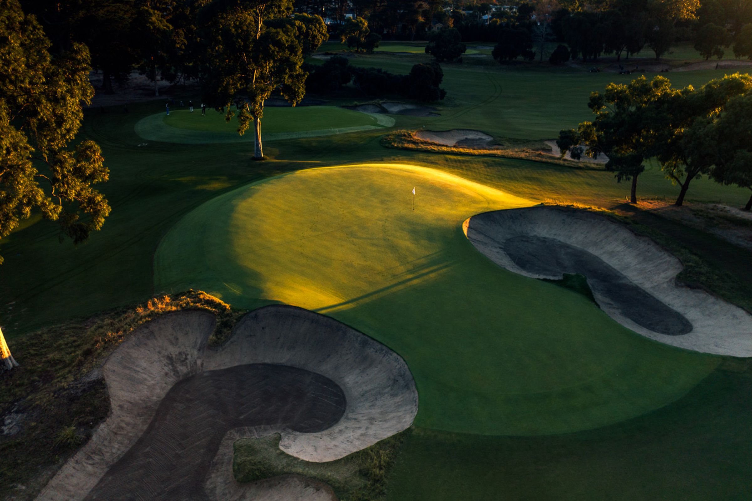 Victoria golf course — hero