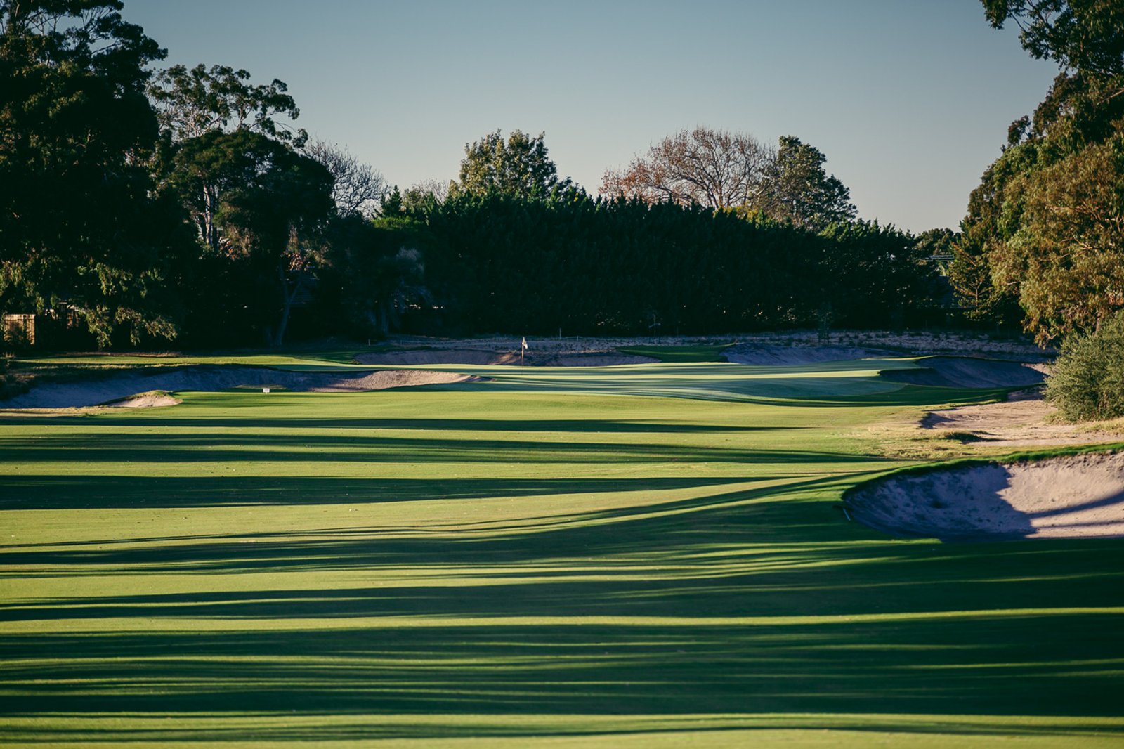 Victoria golf course — image 4