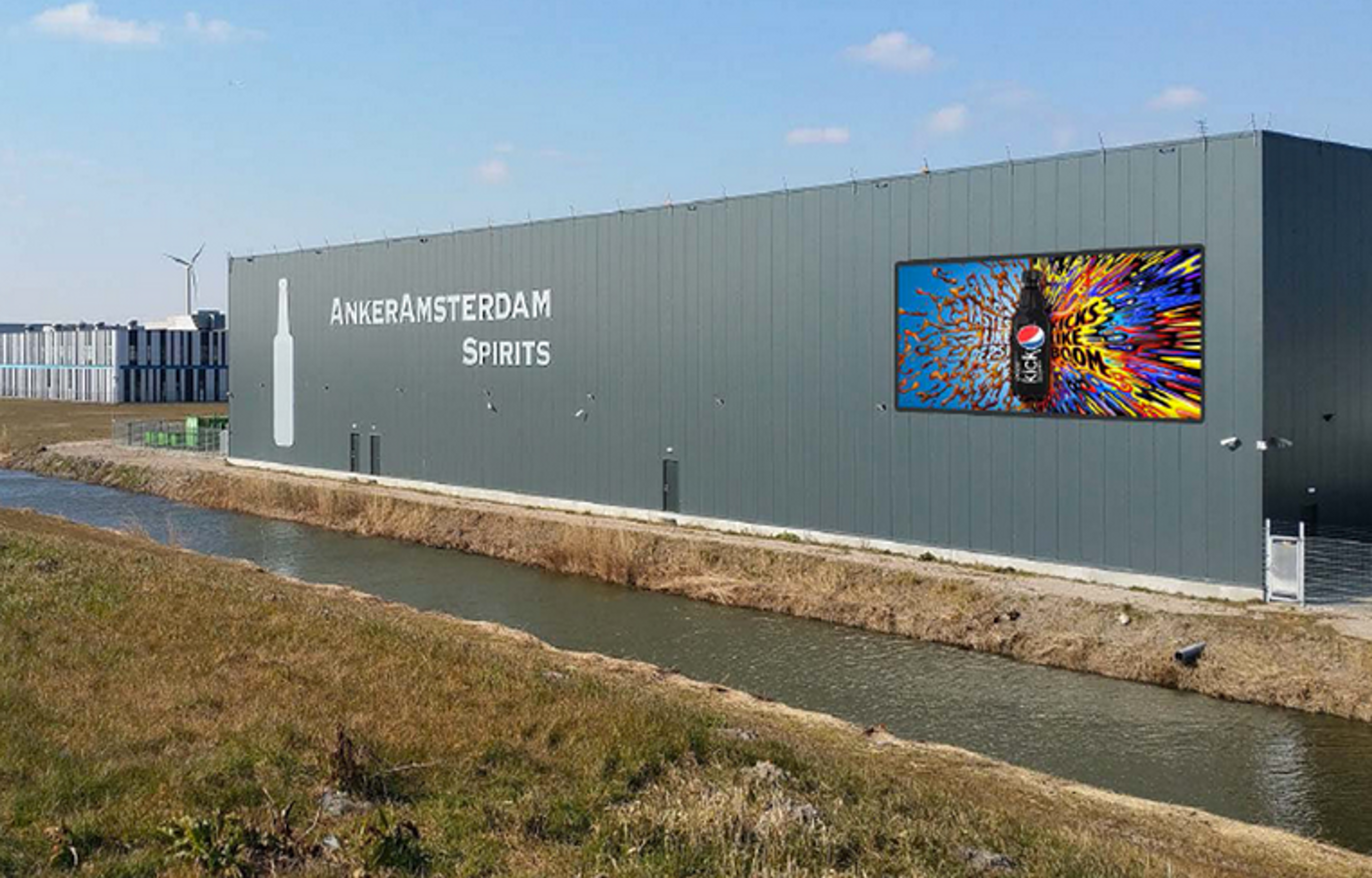 LEDCOM exploiteert nieuw 50m<sup>2</sup>-scherm aan de A5 in Amsterdam