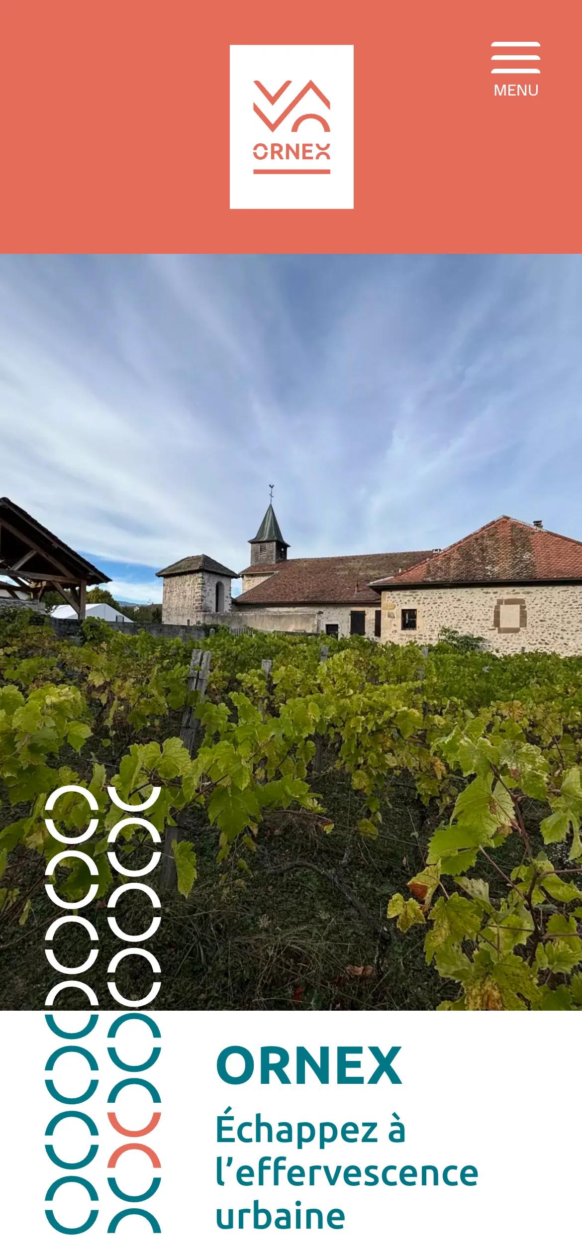 Site de la mairie d’Ornex sur mobile : en-tête avec logo et menu, photo du village