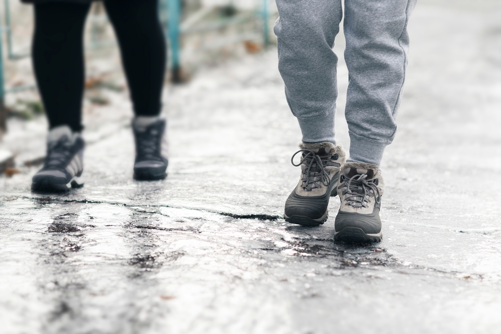 Image icy sidewalk
