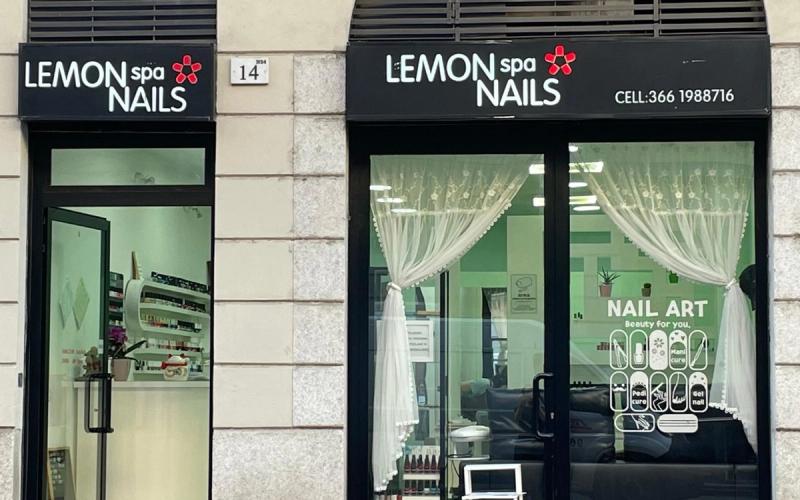 Ingresso di Lemon Spa Nails in Via Cesare Correnti 14 a Milano