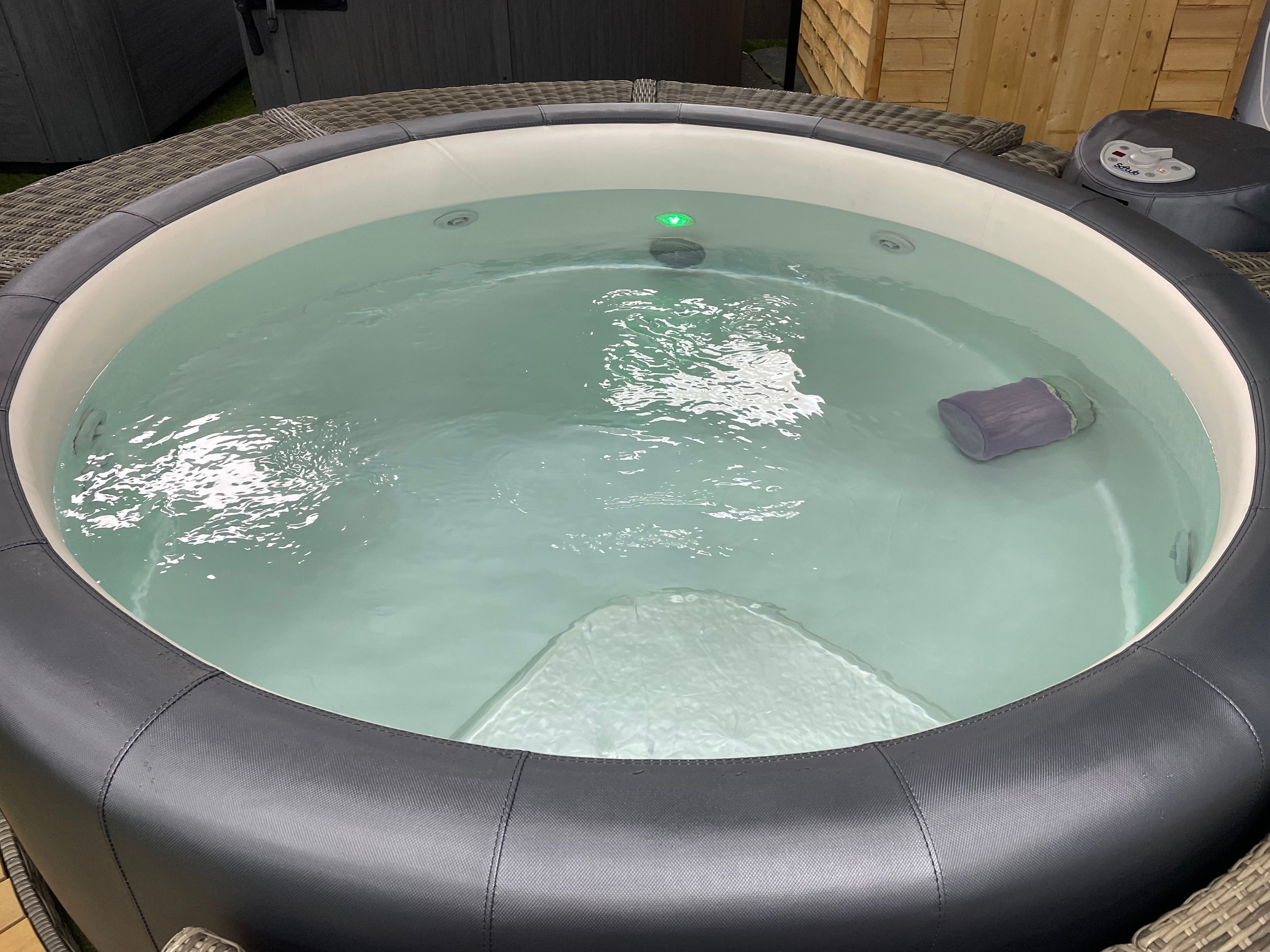 Refurbished Softub T300 Resort 56 Person Of the three Softub sizes