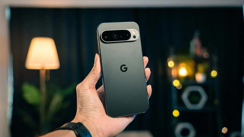 Google is finally letting Pixel users remove the search bar from their home screen, and it should never have taken th...