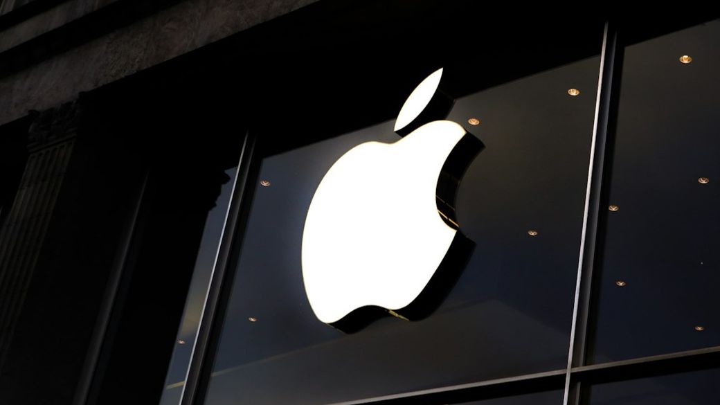 Apple's best-ever June quarter sees stock sell-off, it has a memory problem investors can't forget — Credit: Photo by Laurenz Heymann / Unsplash