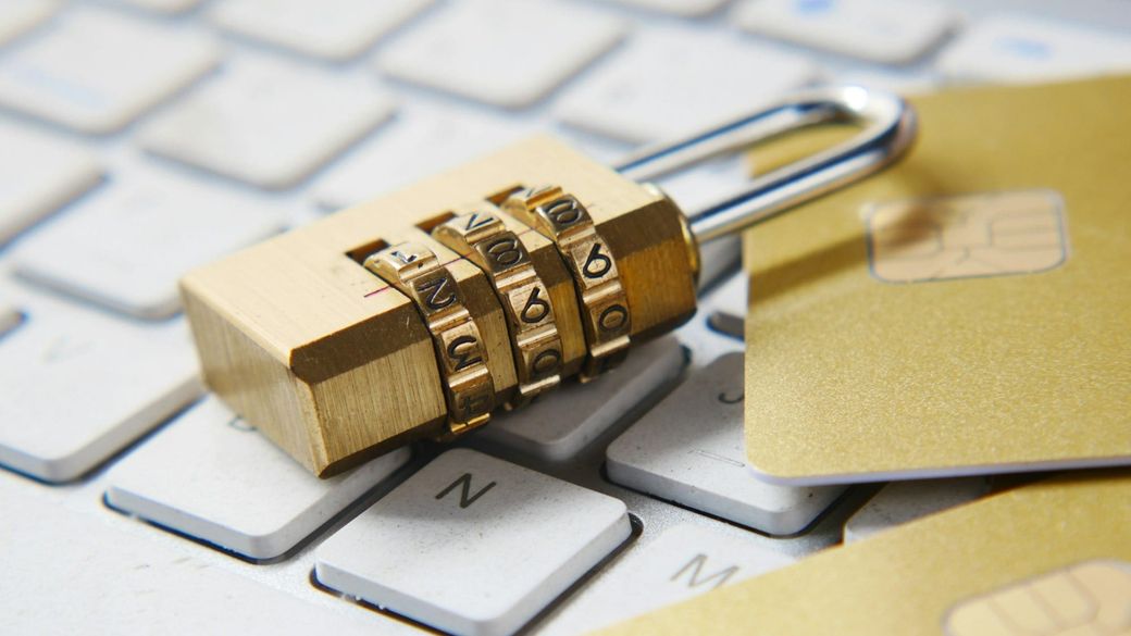 AI privacy risks put users and small firms on notice