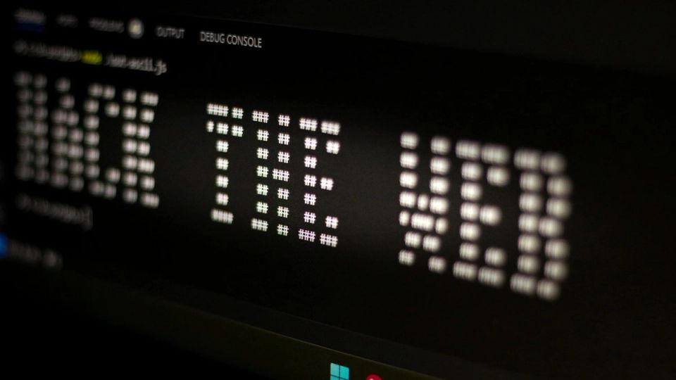 A close up of a digital clock displaying the time