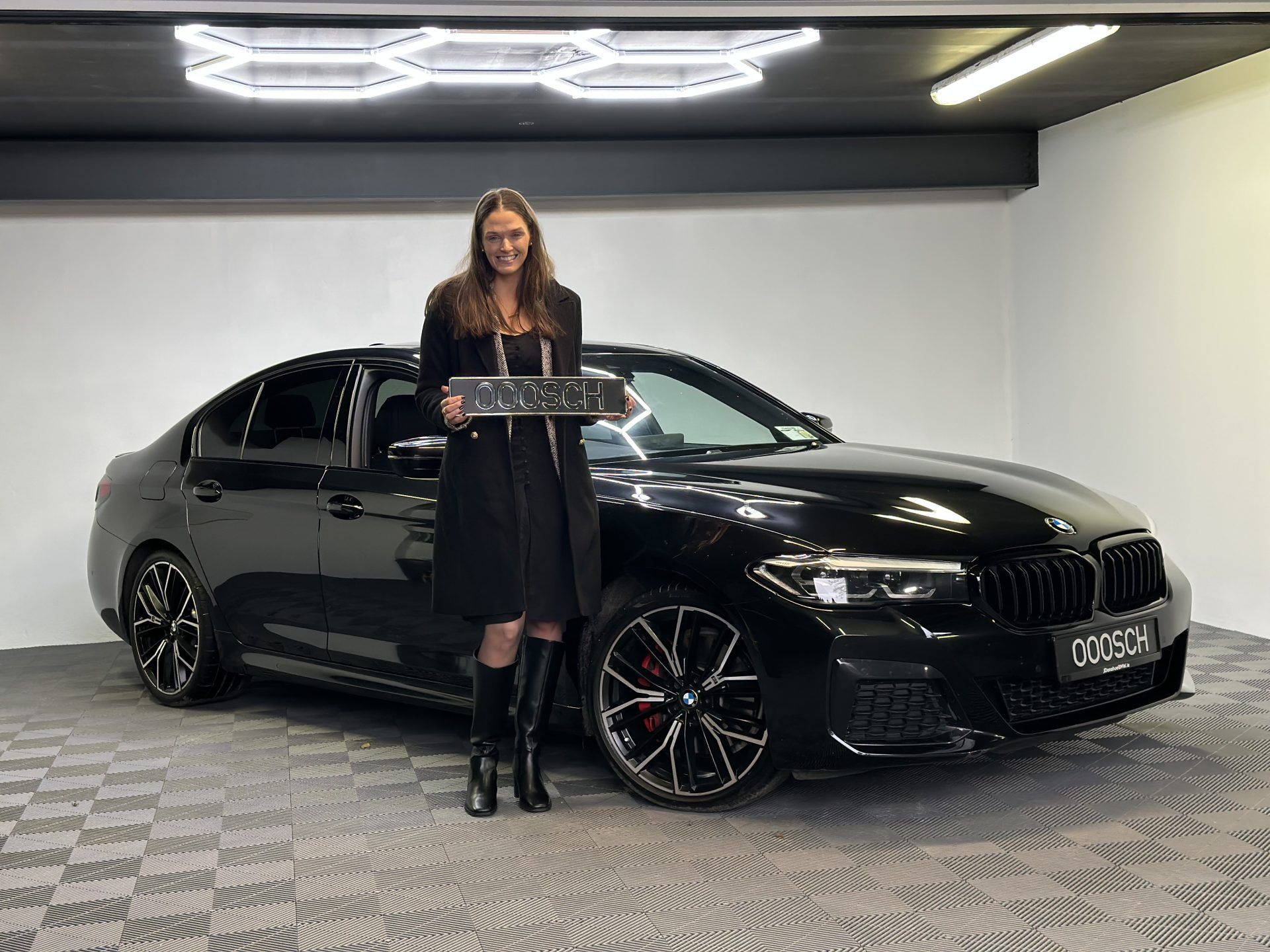 Winner: Kelly Gallagher - 2022 BMW 520d M-Sport - Ticket: H251