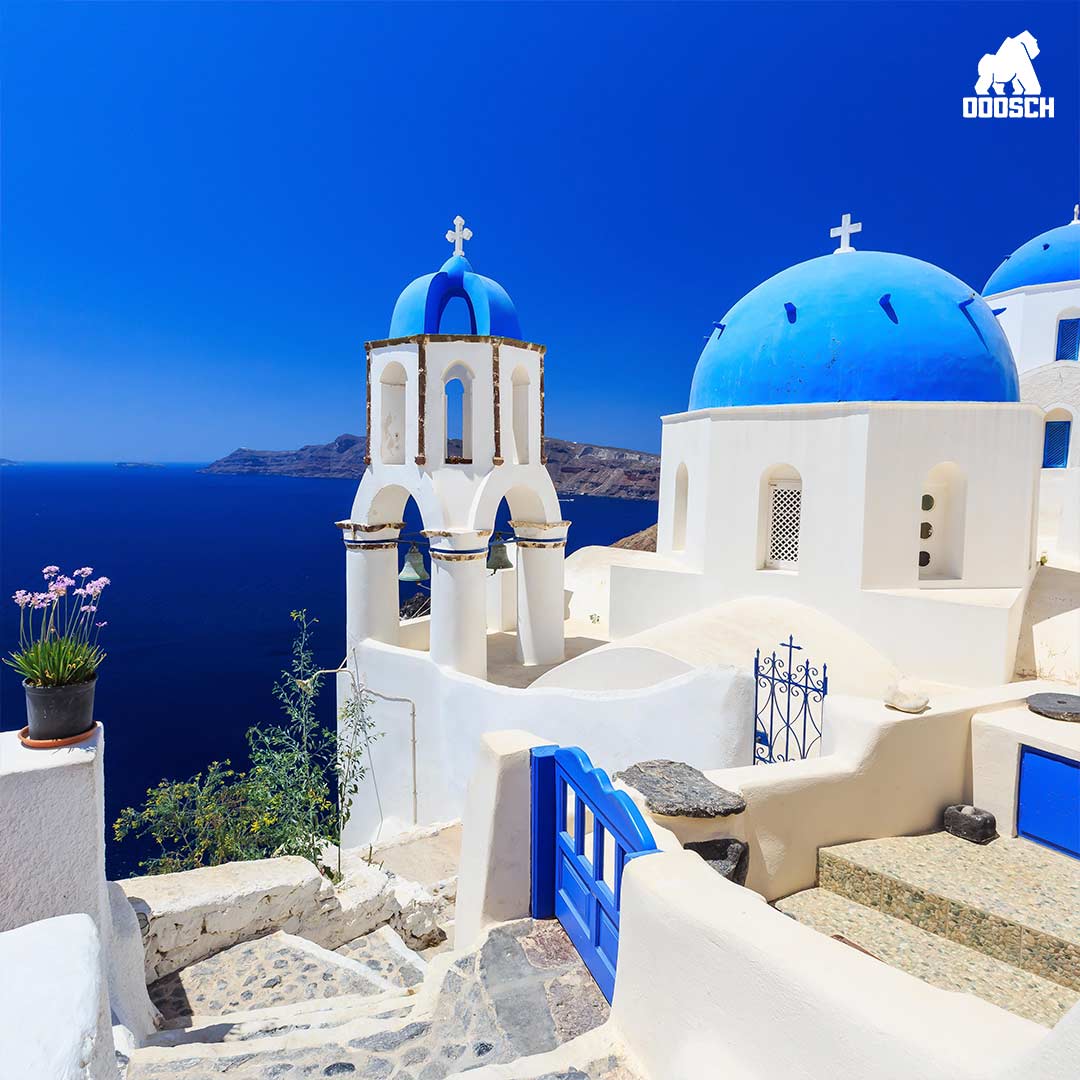 Winner: Caroline Griffin  – 7 Nights Santorini – Aliter Suites – Ticket: E71