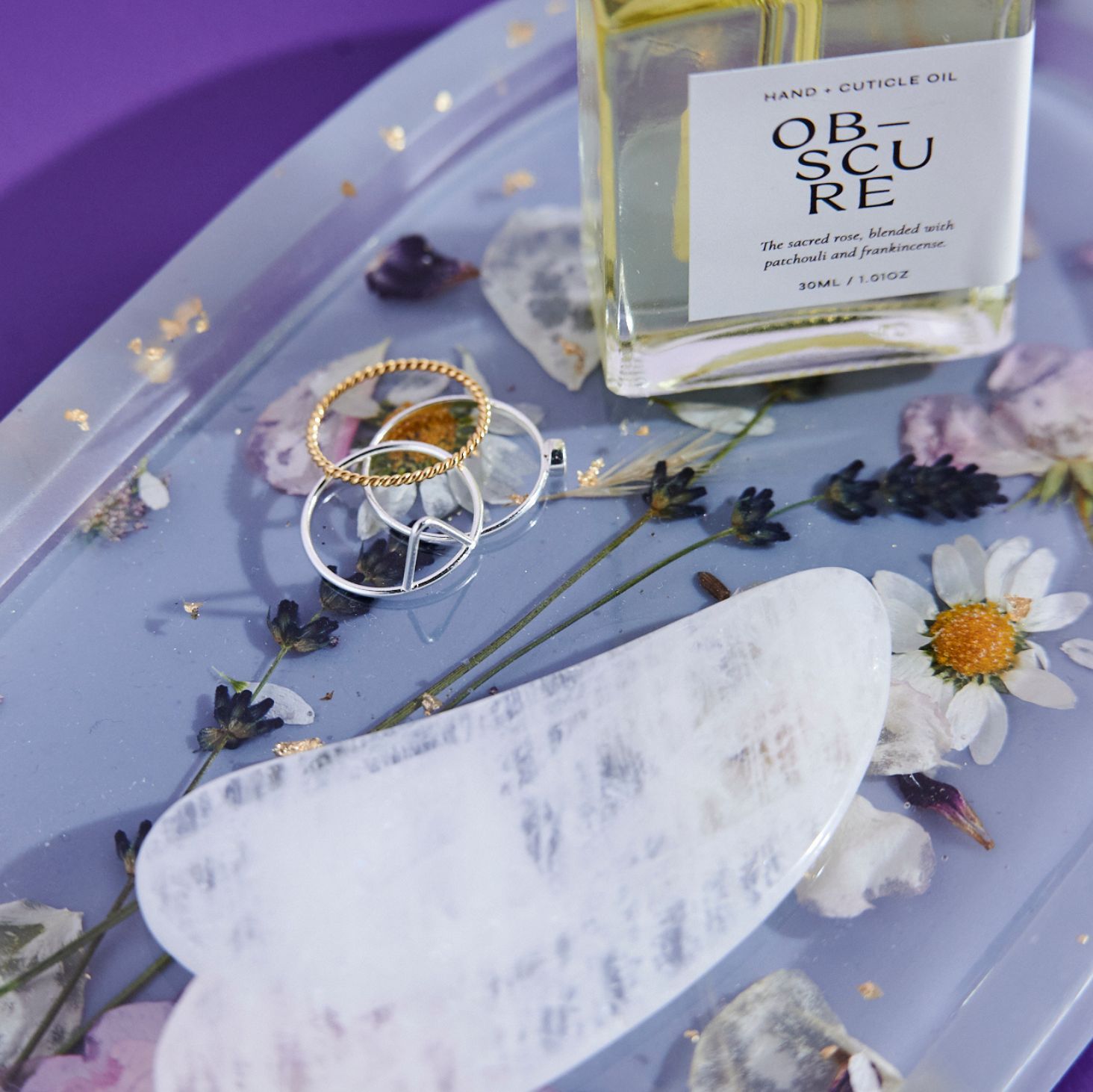 Spoil her with beautifully handcrafted gifts curated with care. 