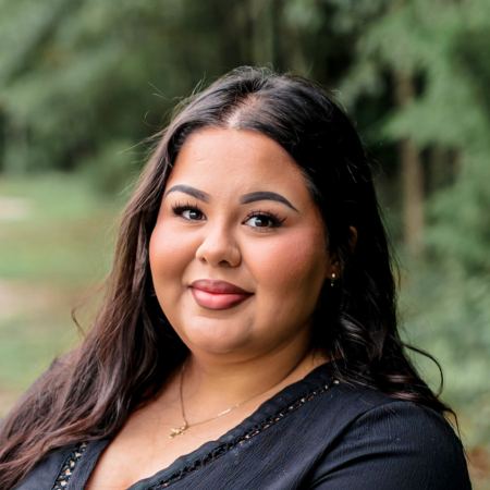 Headshot of Valerie Deltoro