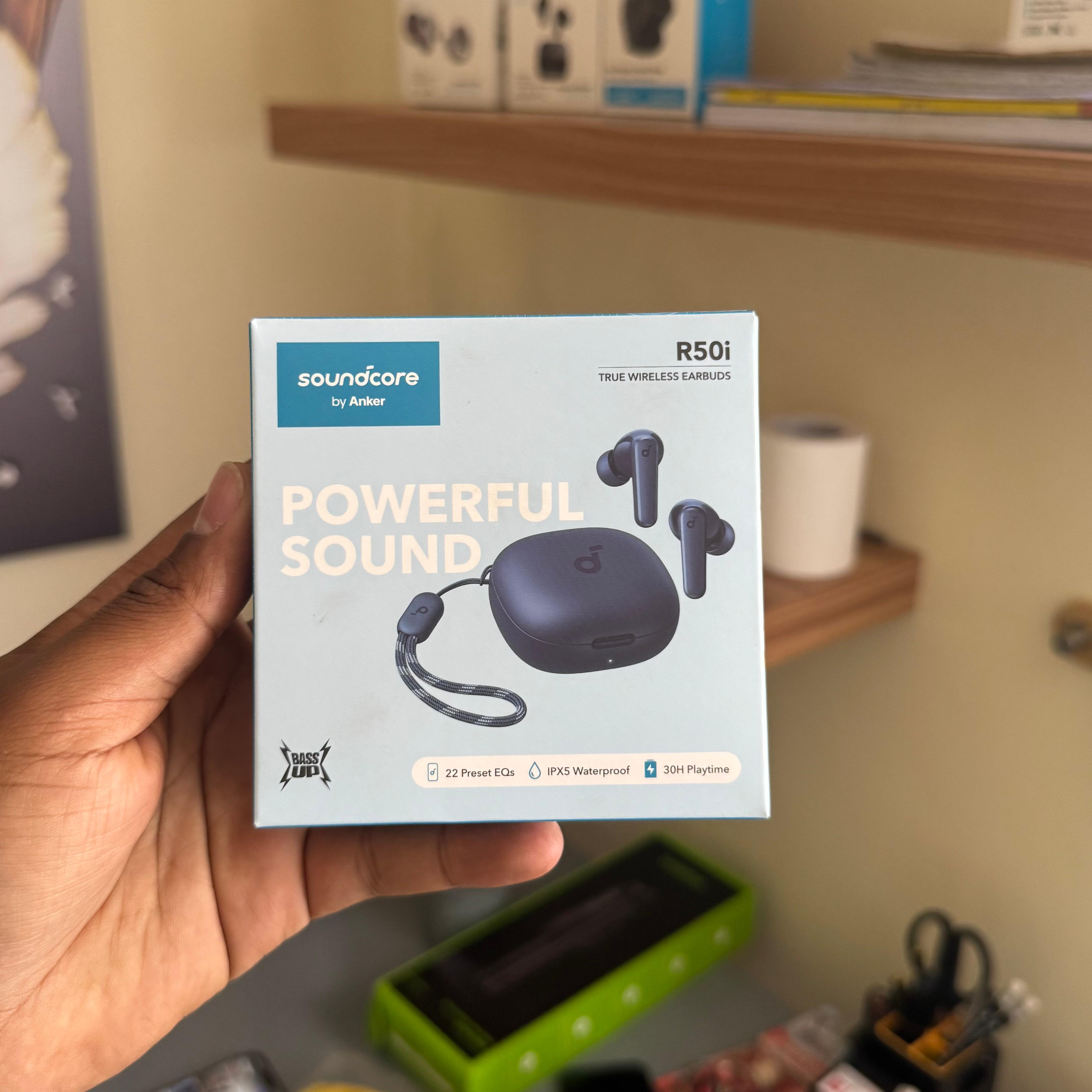 Soundcore R50i with rubber tips image 6