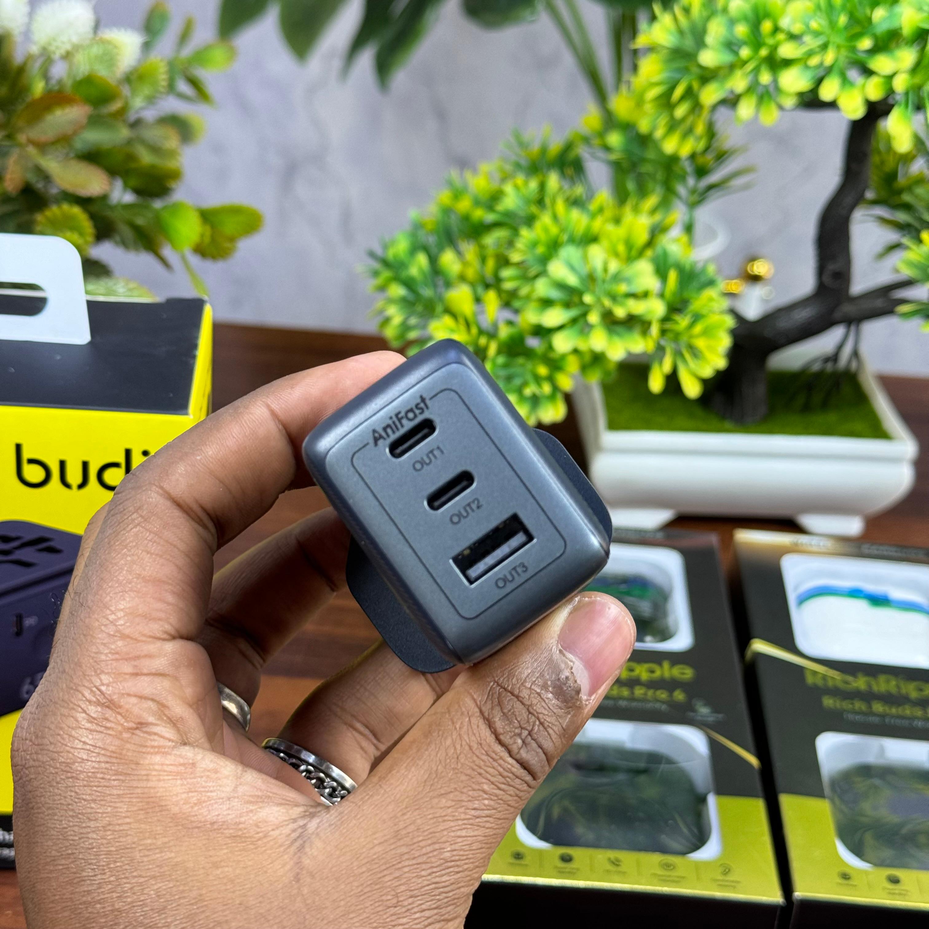 Oraimo 65W All in One GaN Charger image 3