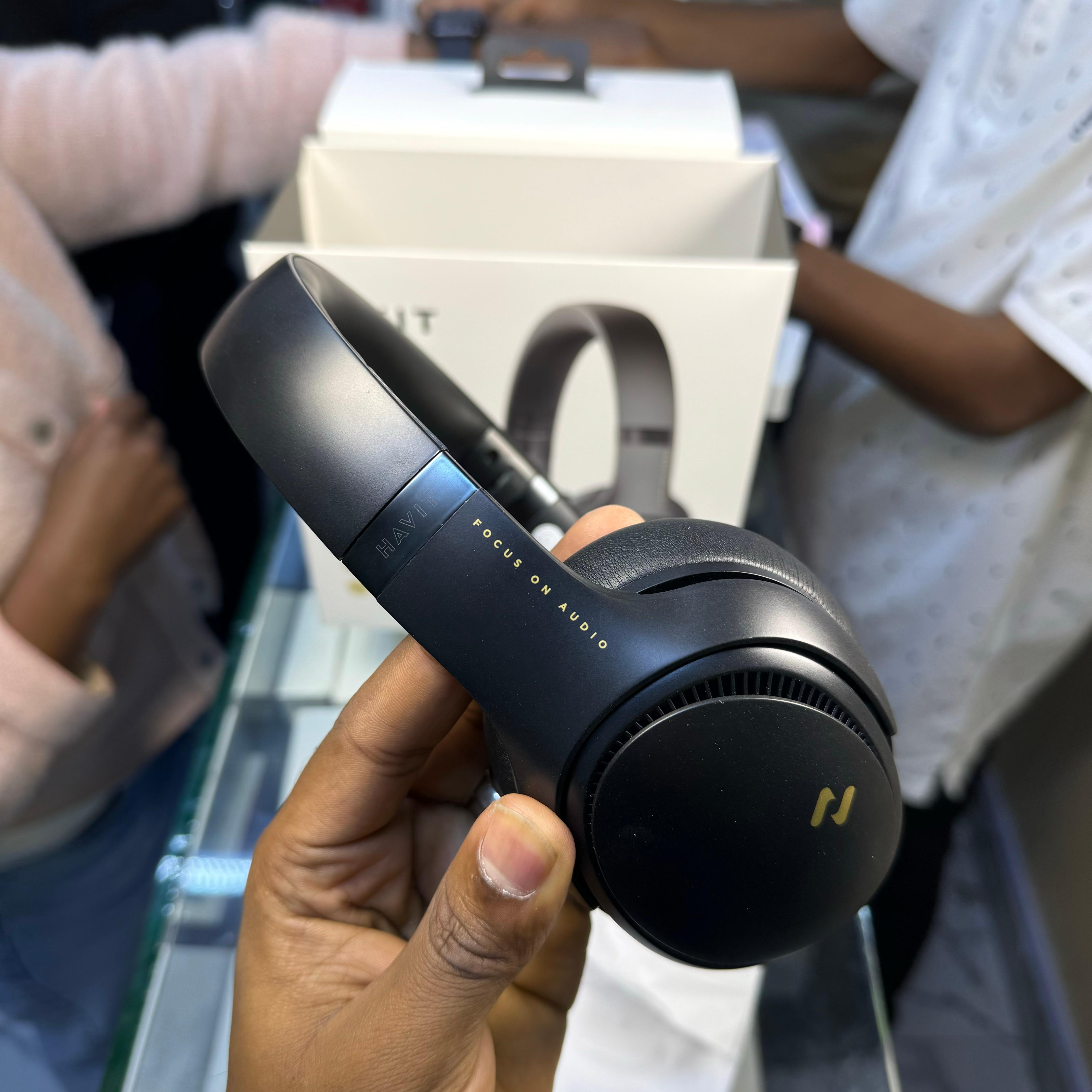 Havit 630Bt Pro Headphones with Active Noise Cancellation image 2