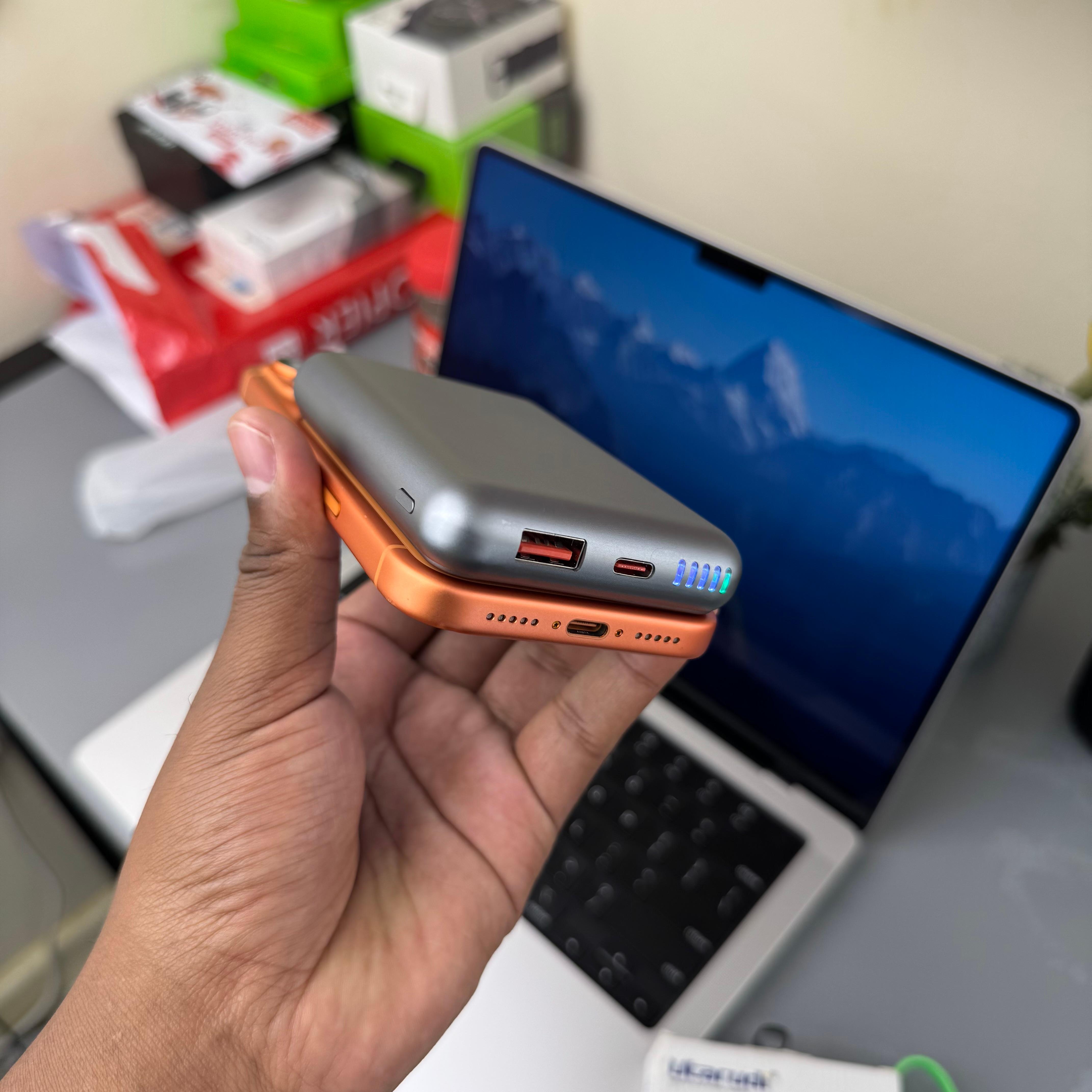 Utarudi 22.5W Powerbank with Wireless Charging Support image 4