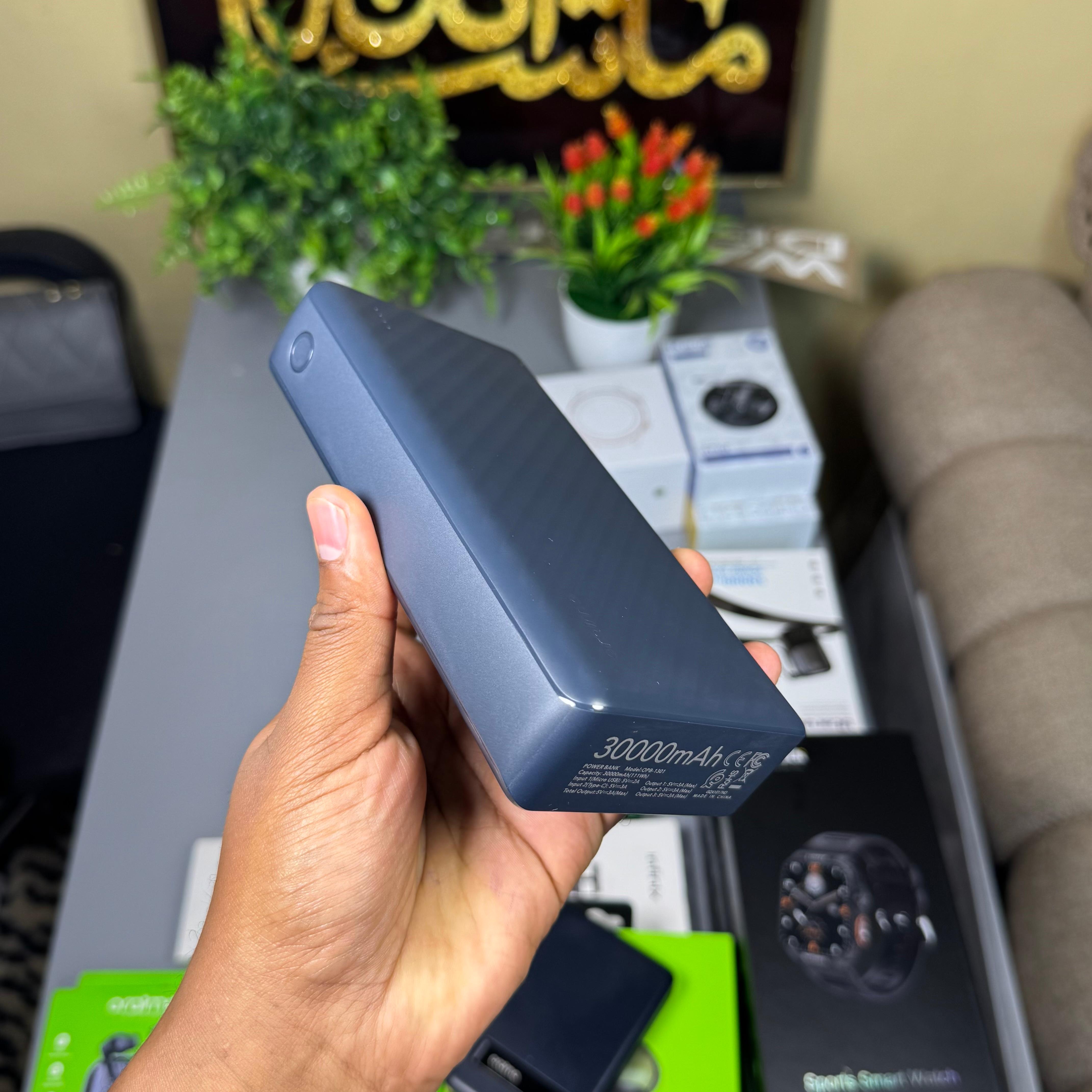 Oraimo Powerbox 300 Lit 30000mAh 15W Powerbank image 3